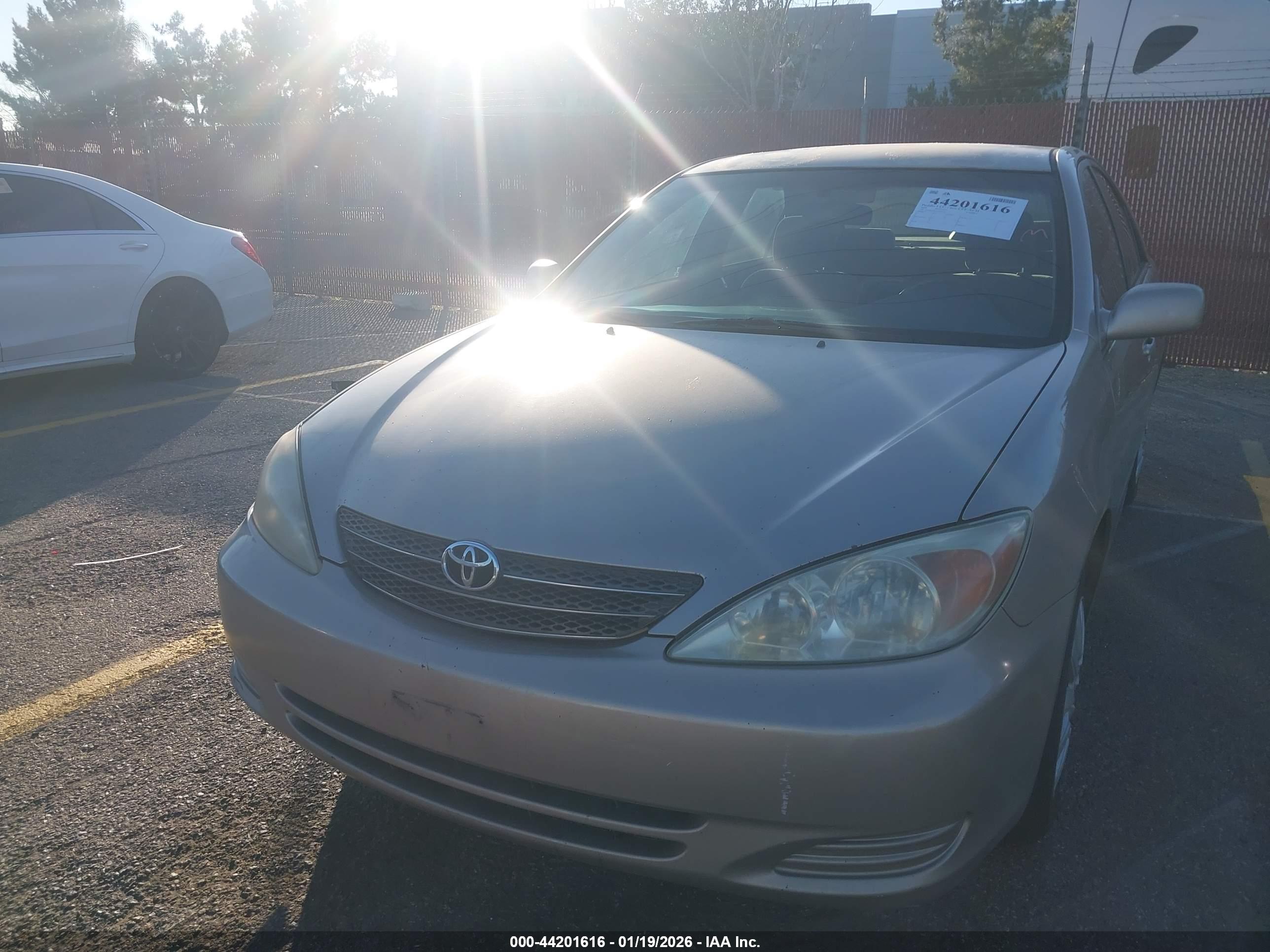 TOYOTA CAMRY image 6