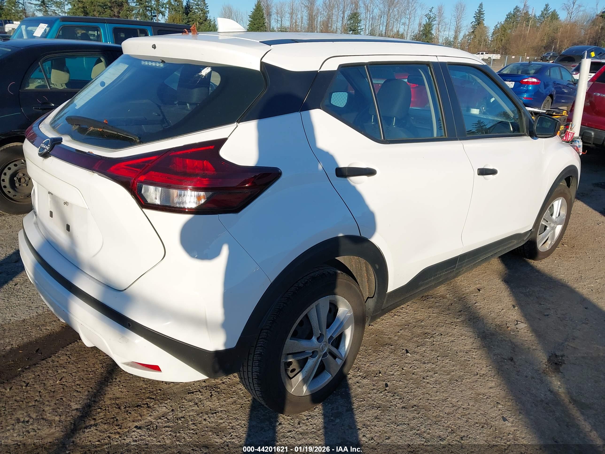 NISSAN KICKS image 4