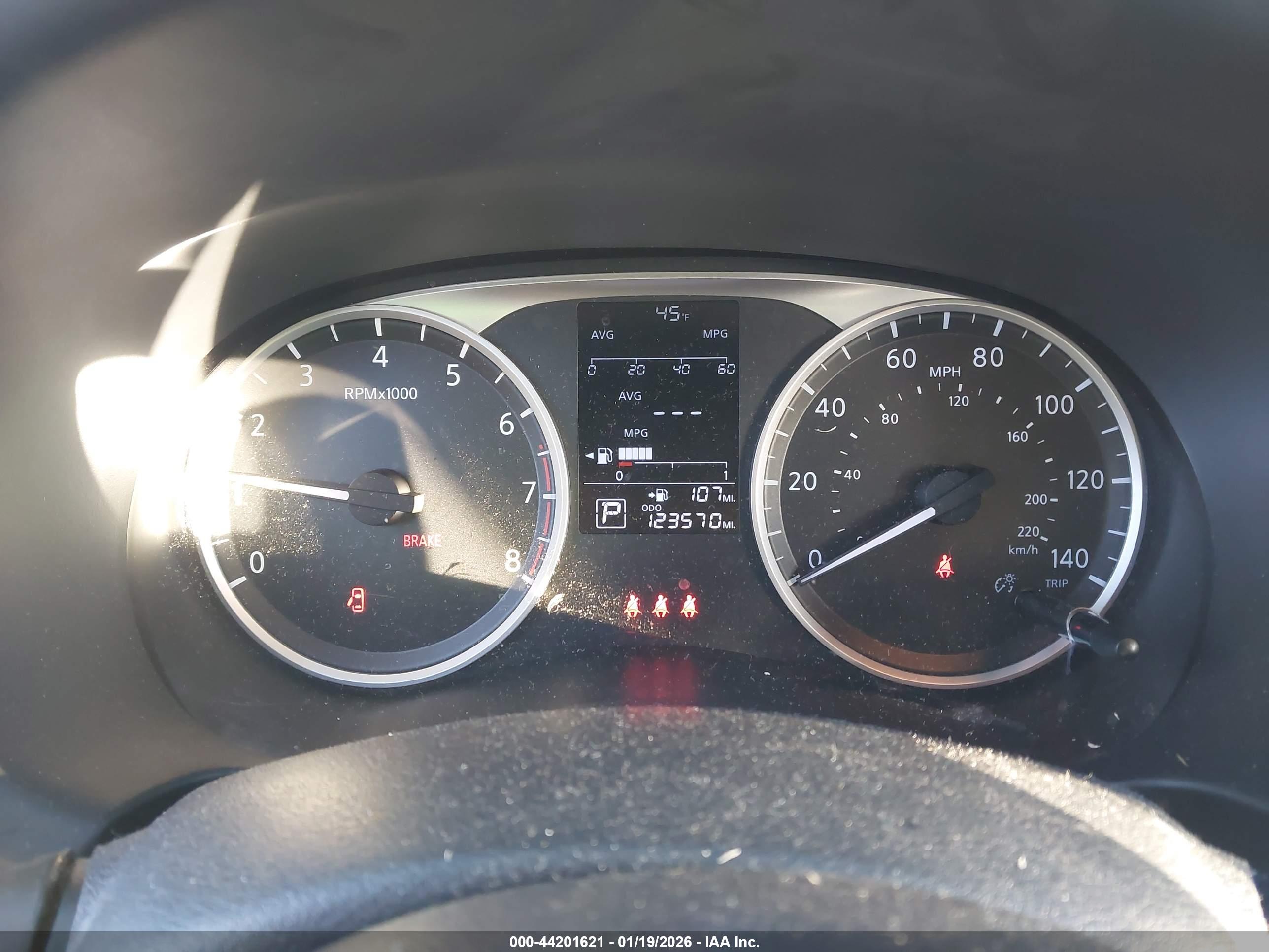 NISSAN KICKS image 7