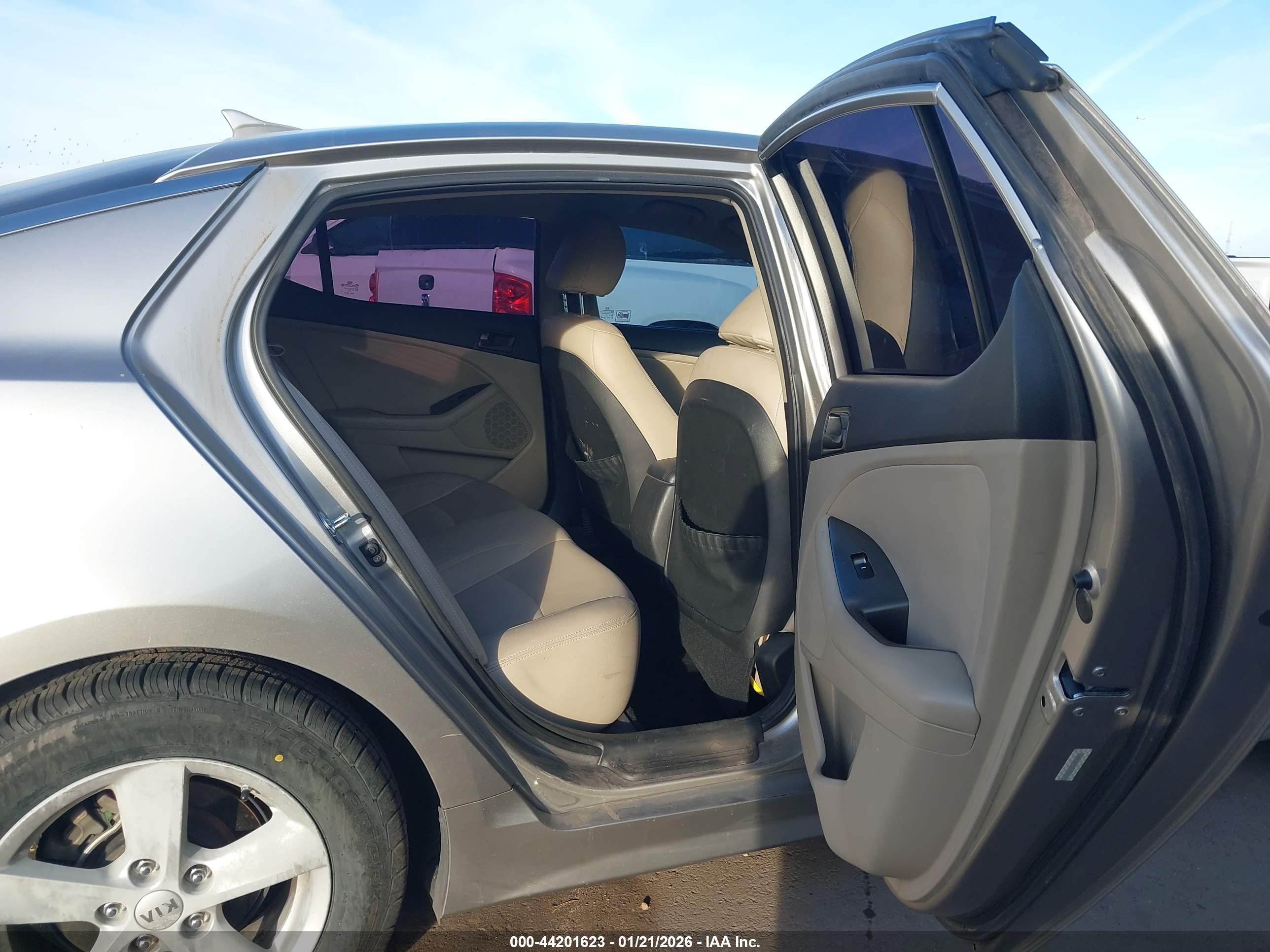 KIA OPTIMA image 8