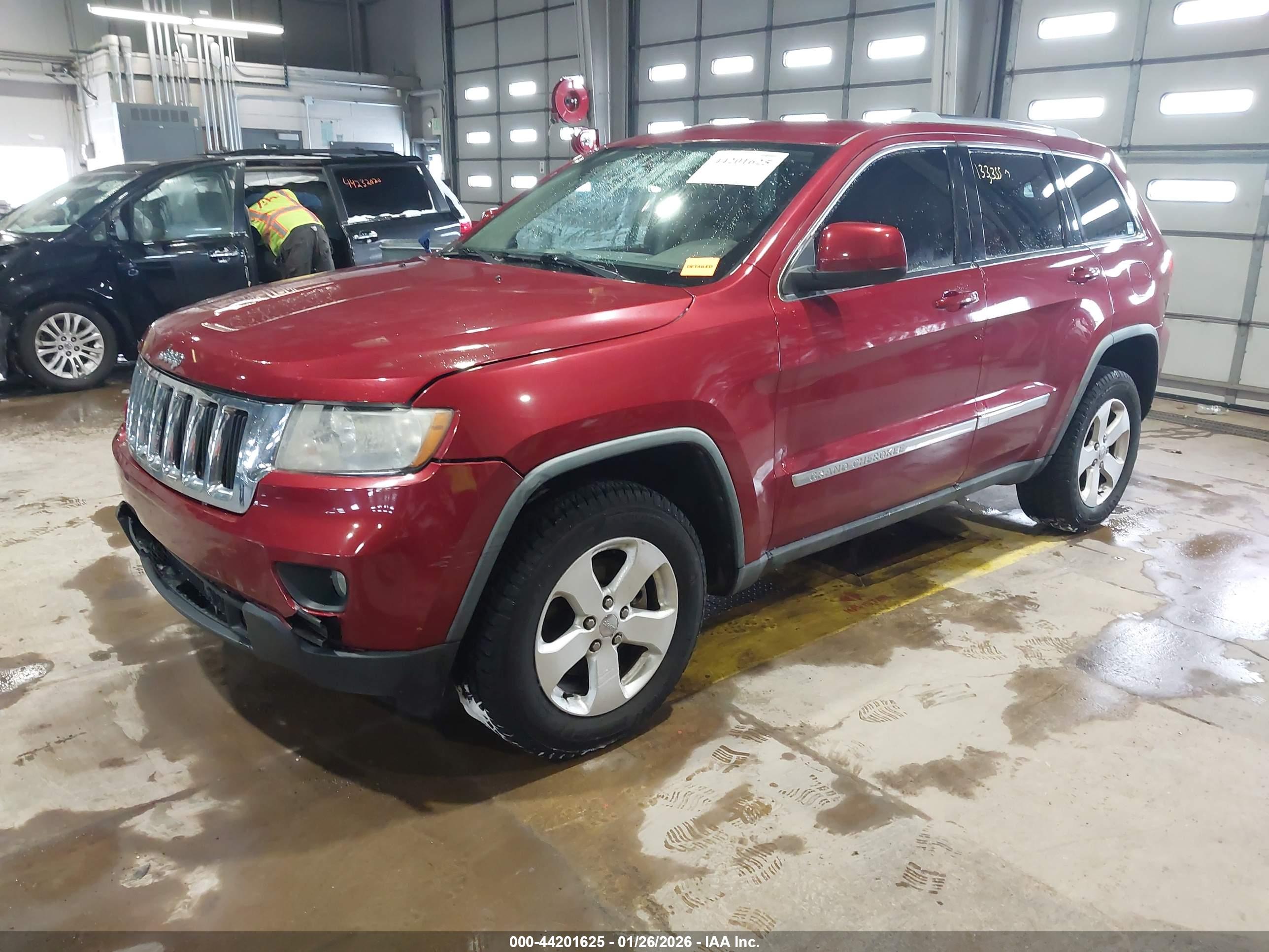 JEEP GRAND image 2