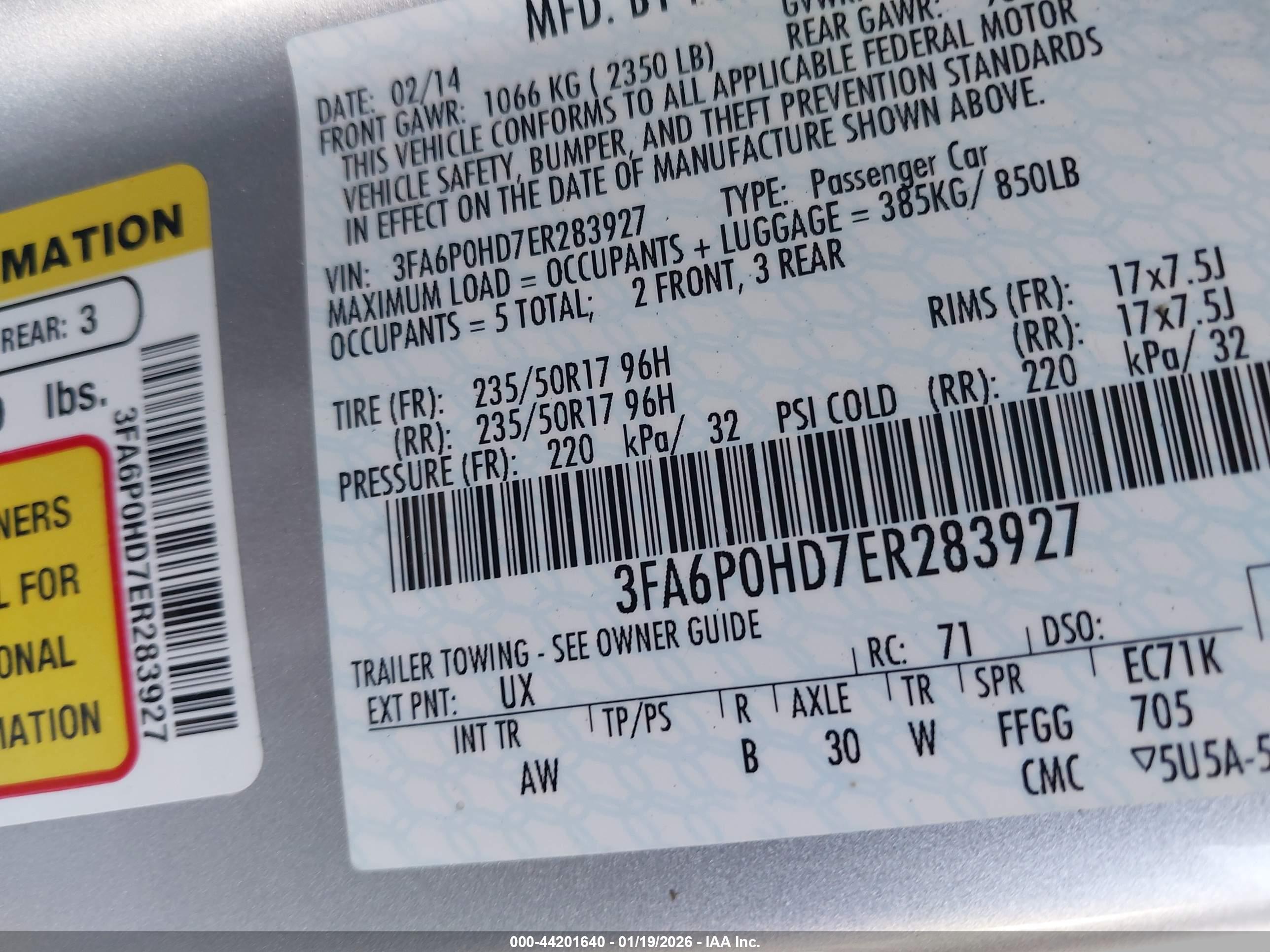 FORD FUSION image 9