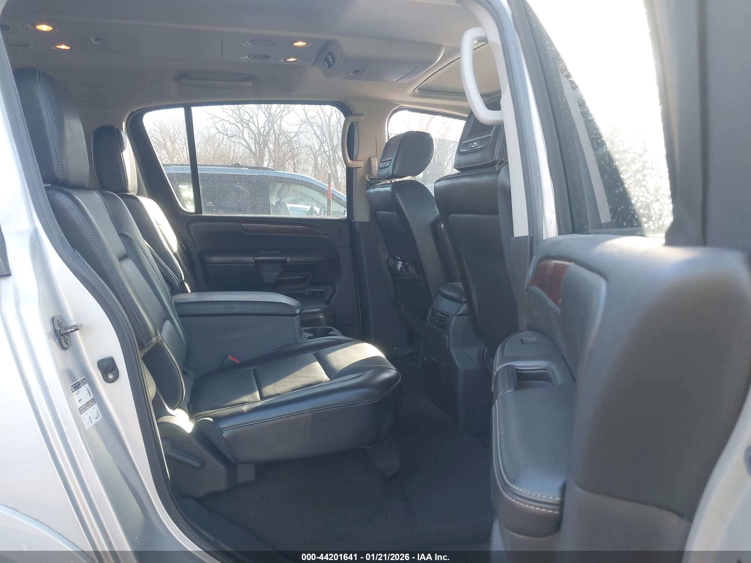 NISSAN ARMADA image 8