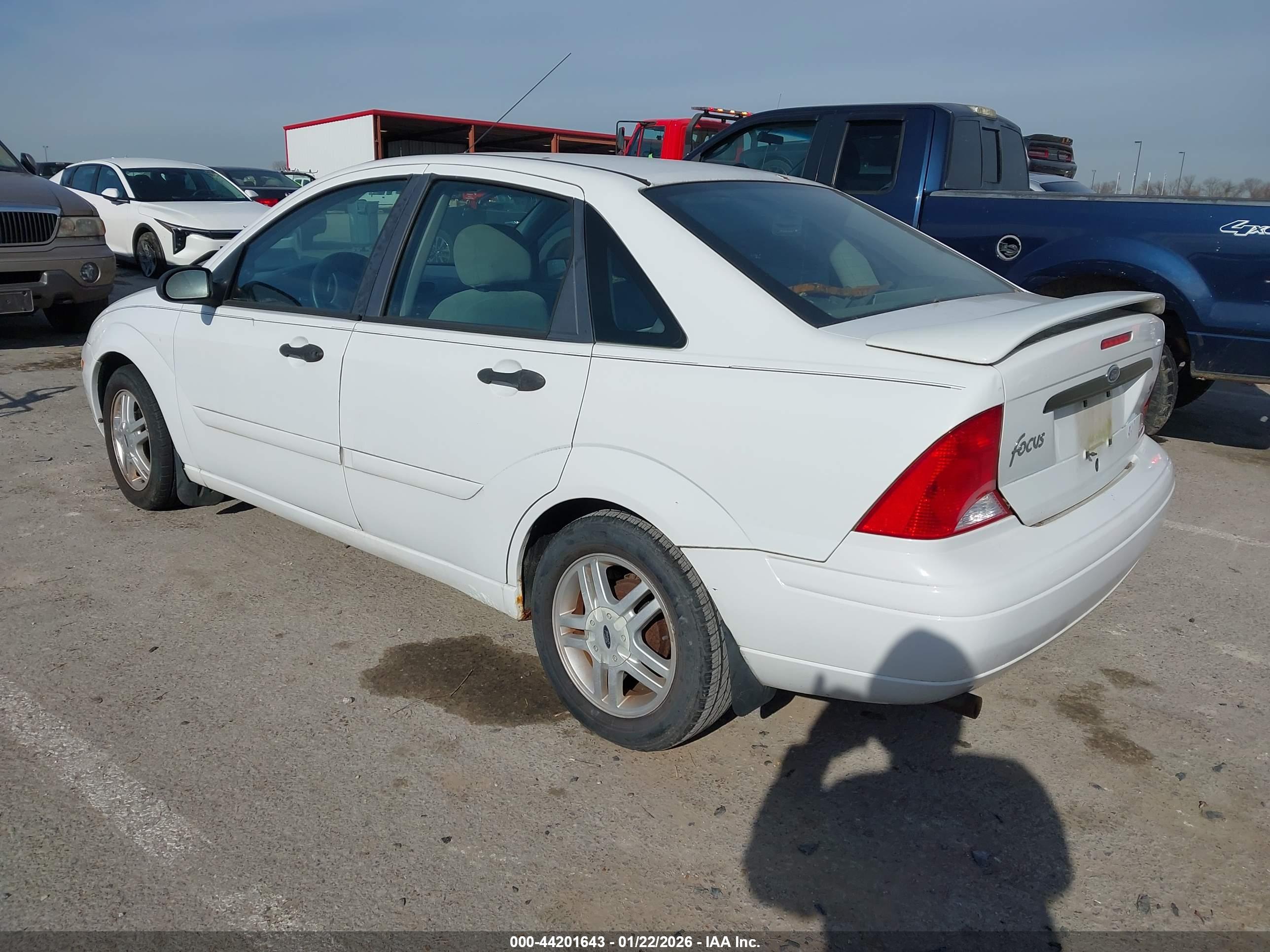 FORD FOCUS image 3