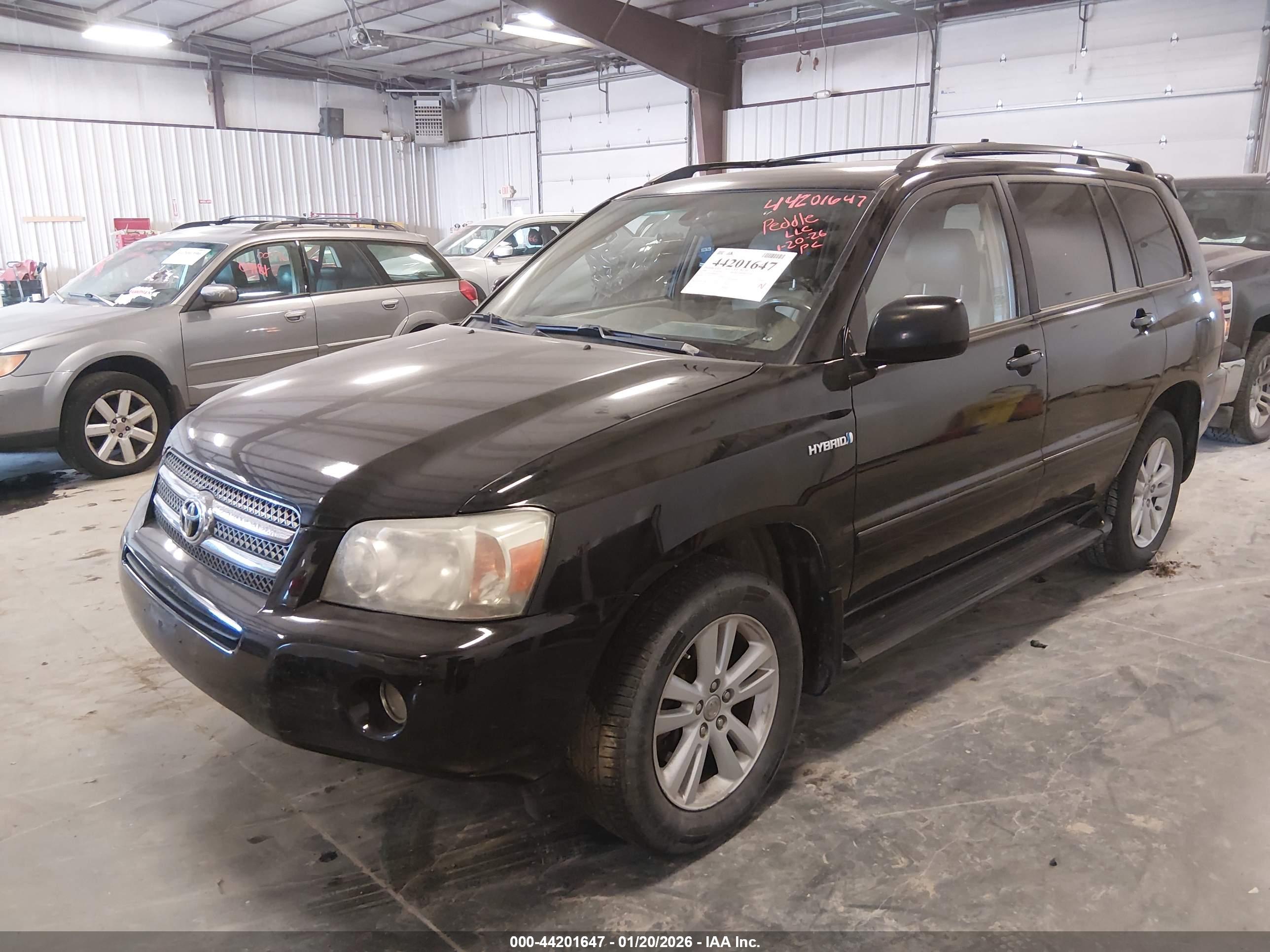 TOYOTA HIGHLANDER image 2