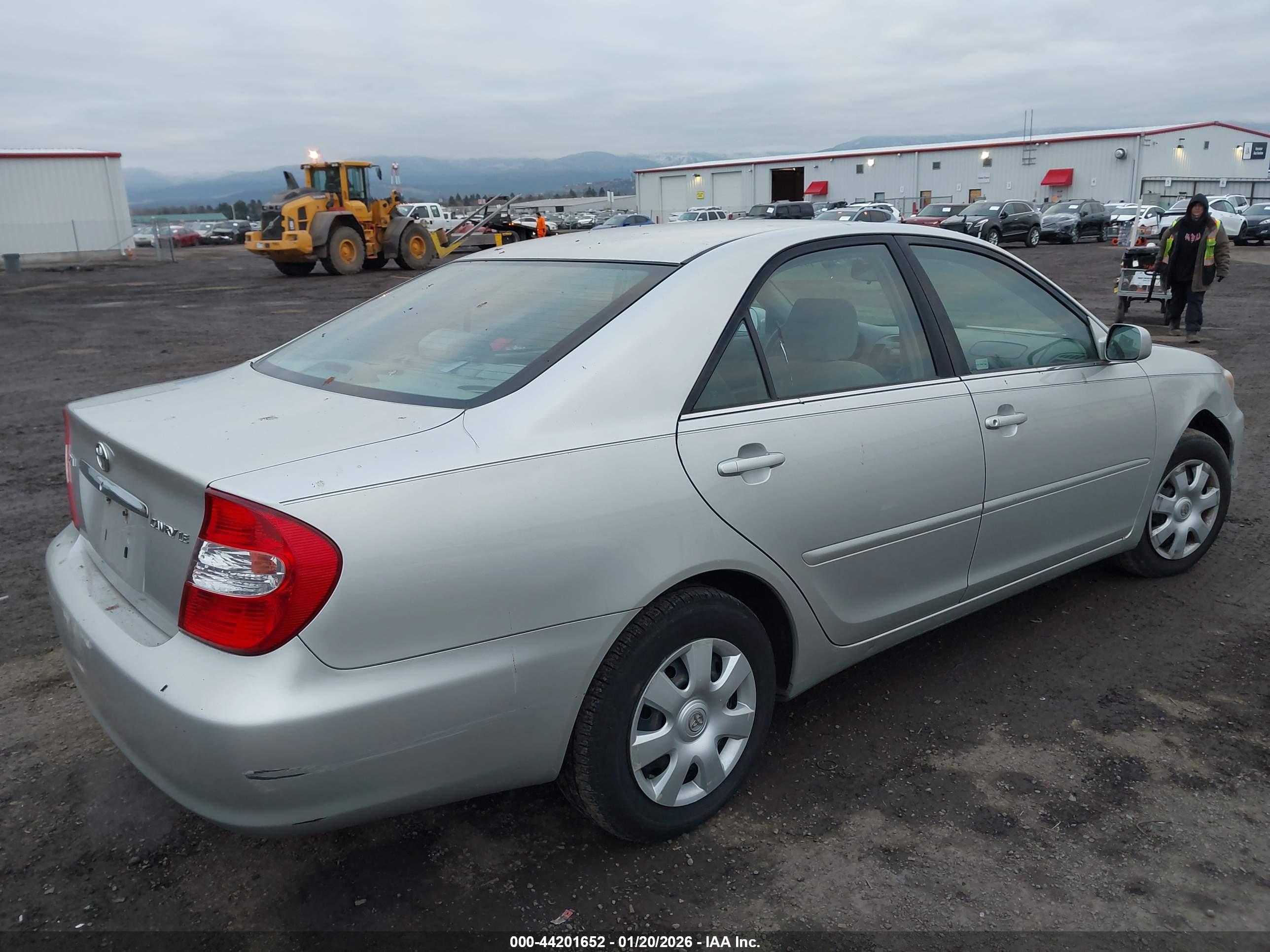 TOYOTA CAMRY image 4
