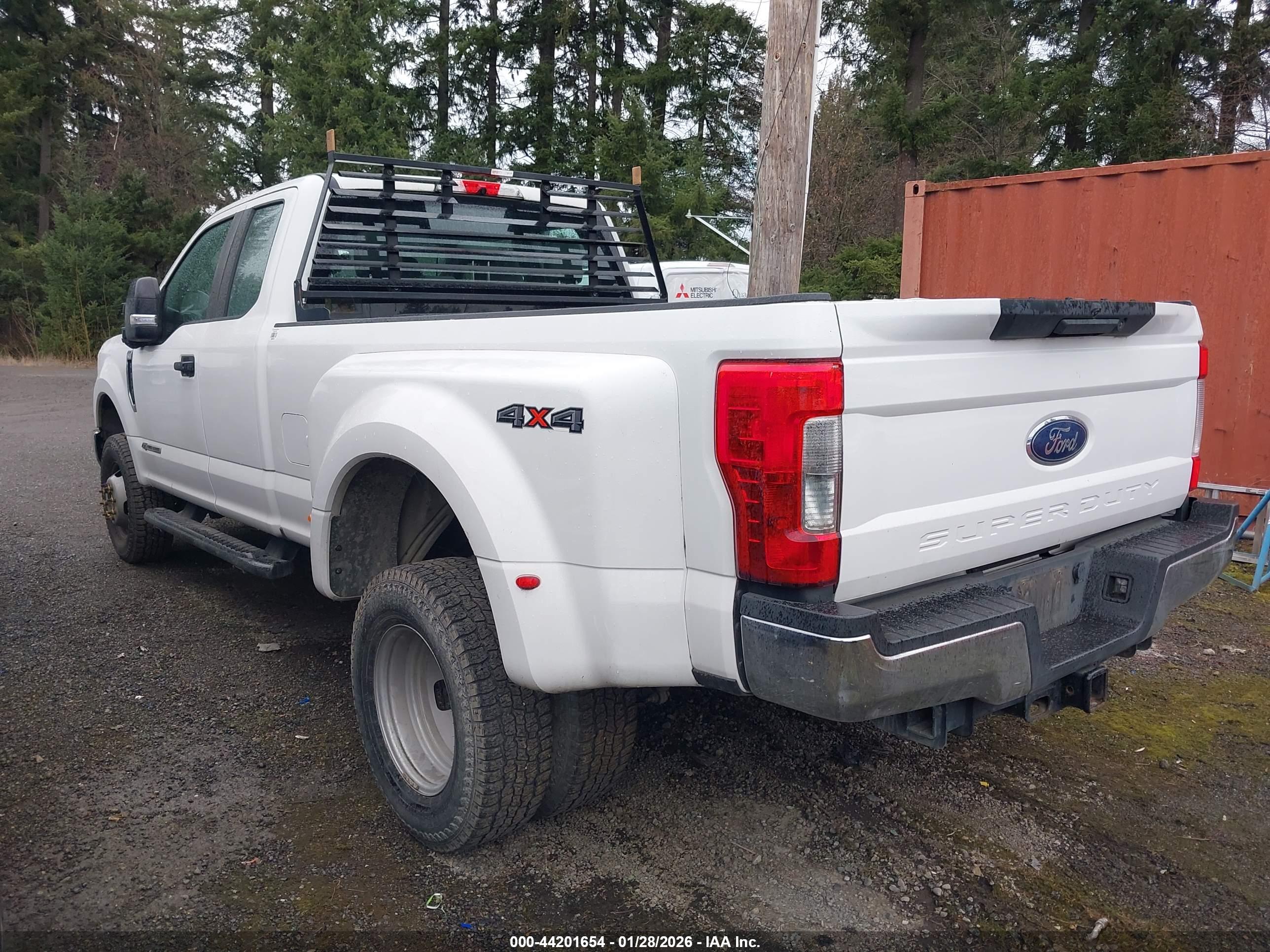 FORD F-350 image 3