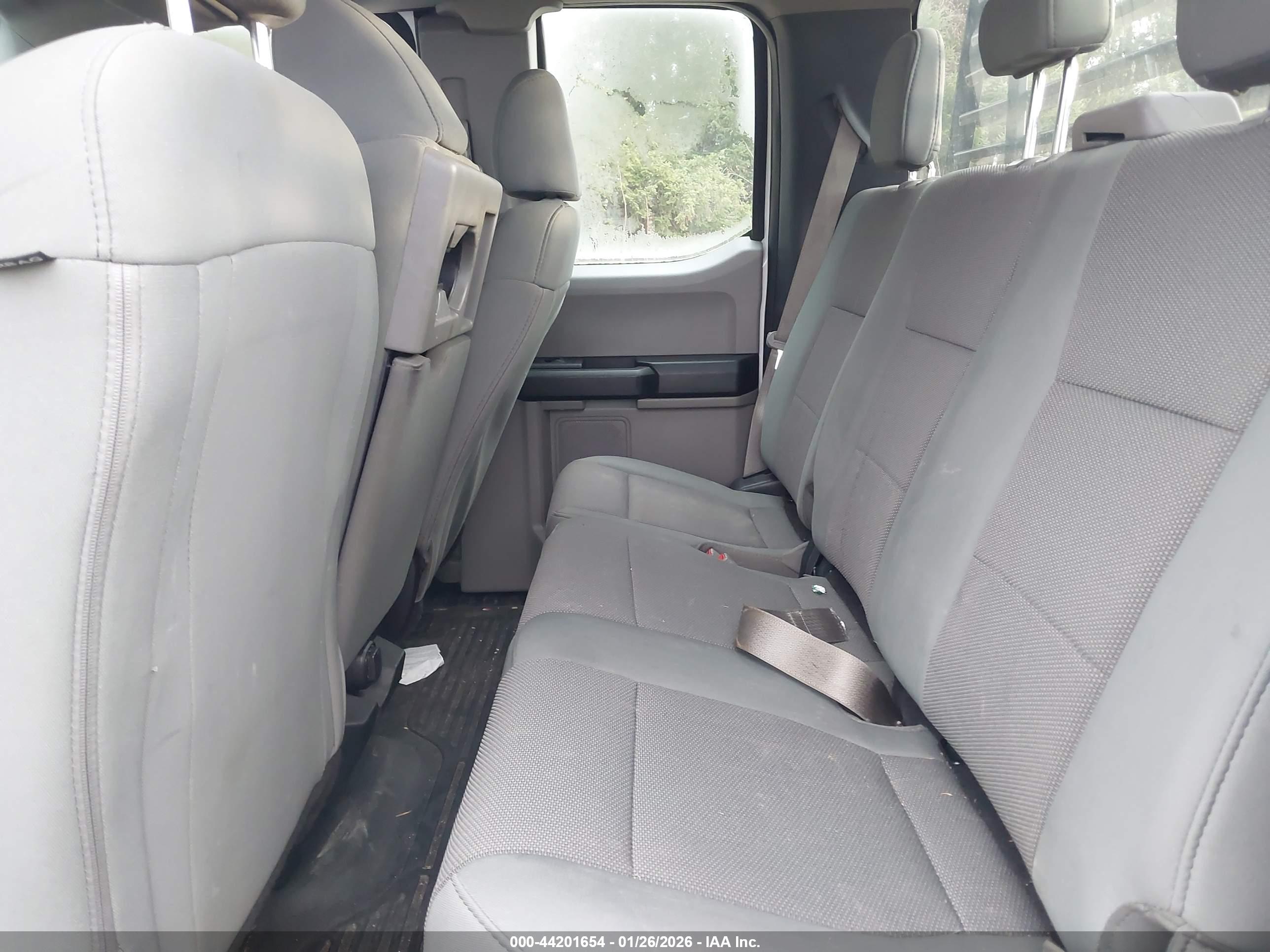 FORD F-350 image 8