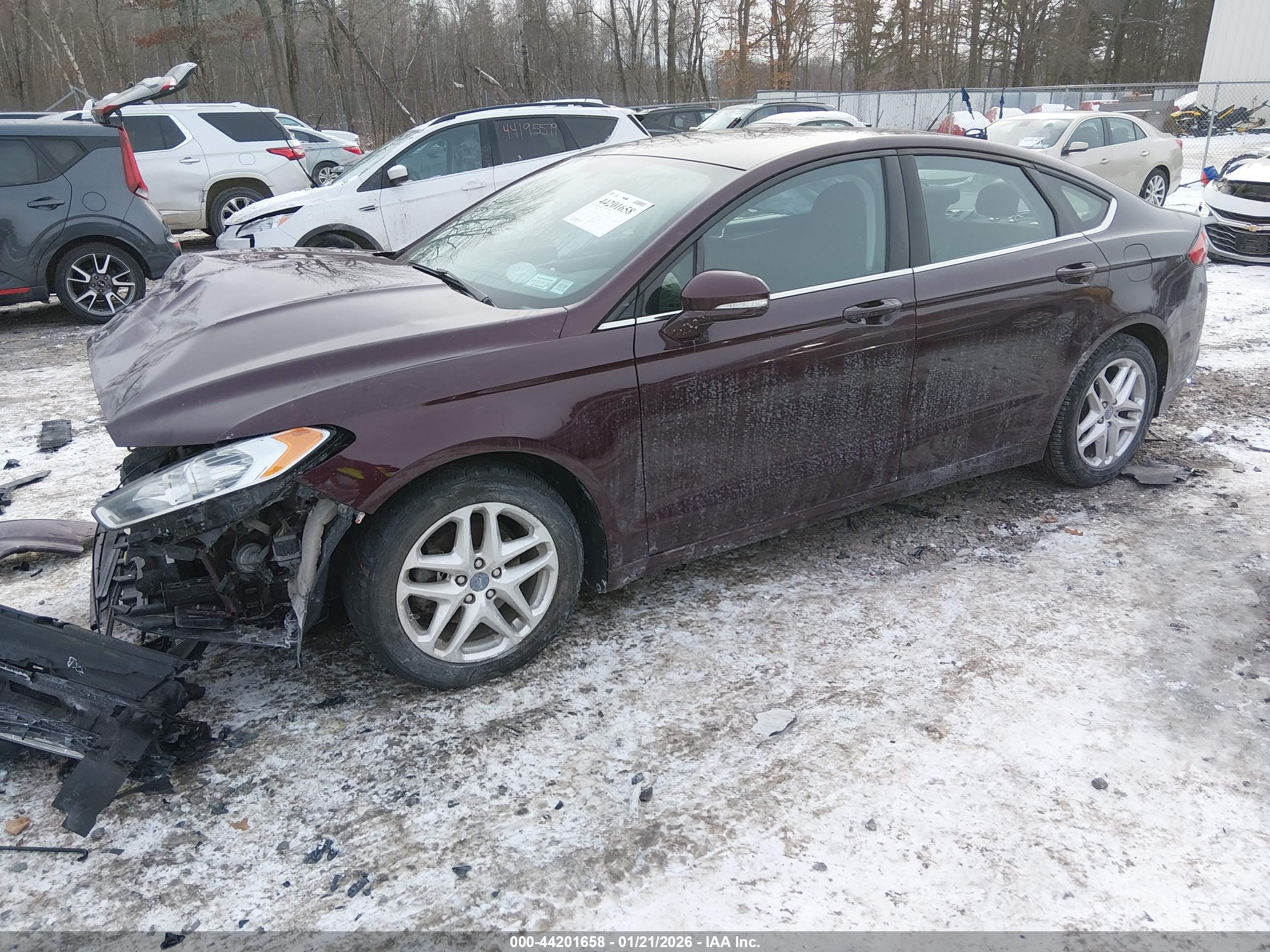 FORD FUSION image 2
