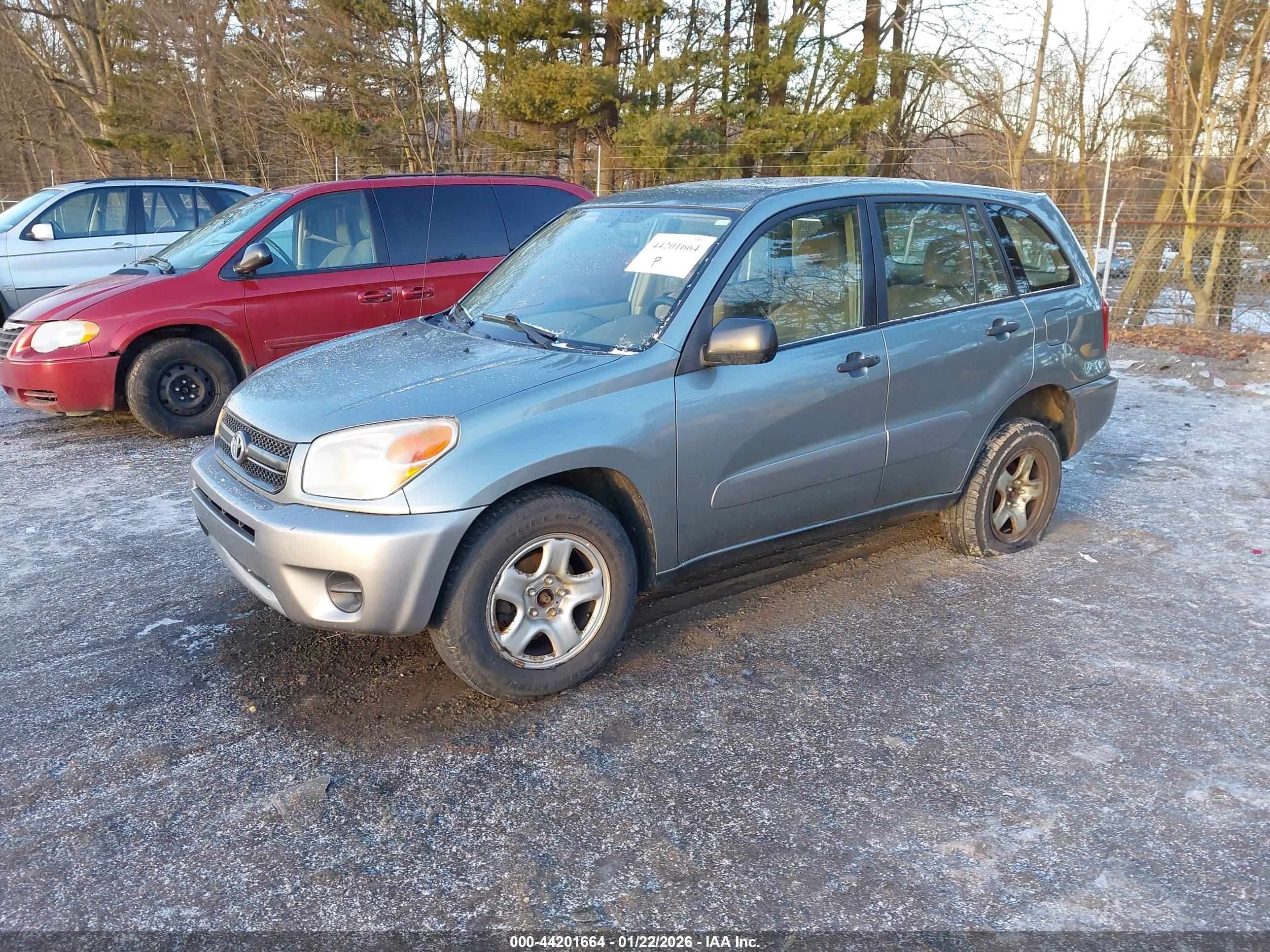 TOYOTA RAV4 image 2