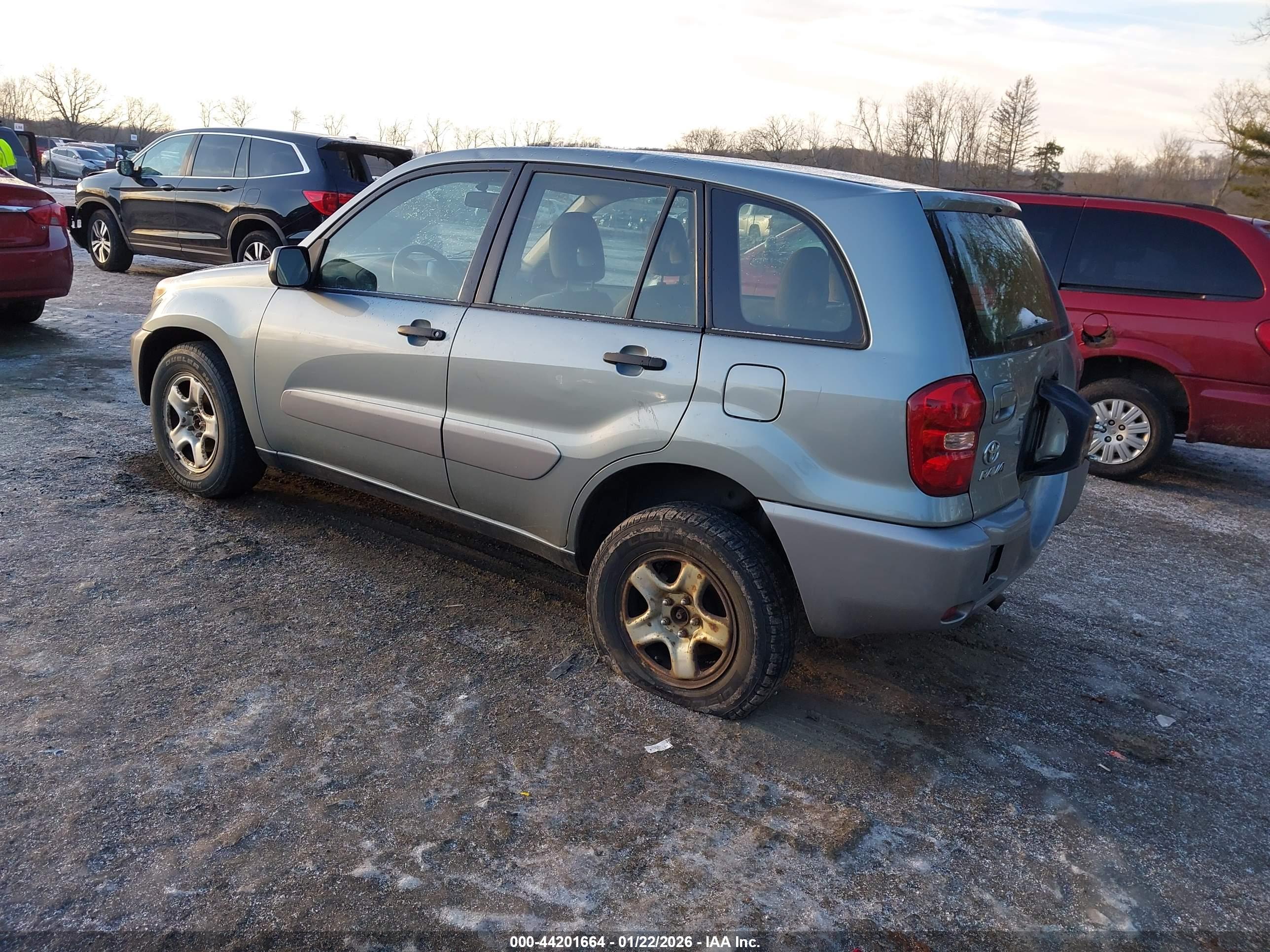 TOYOTA RAV4 image 3