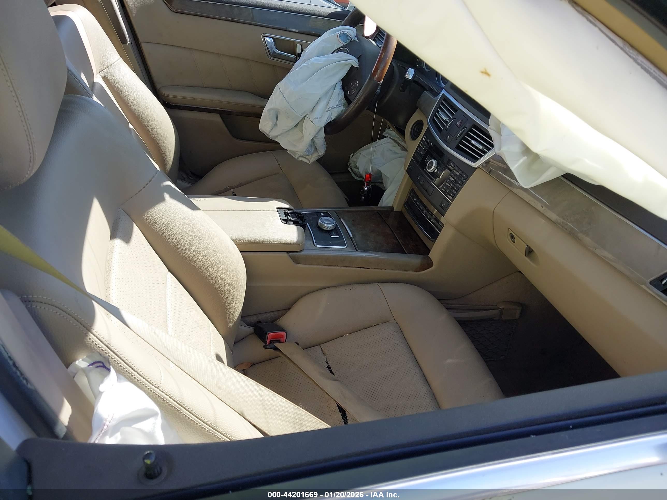 MERCEDES-BENZ E image 5