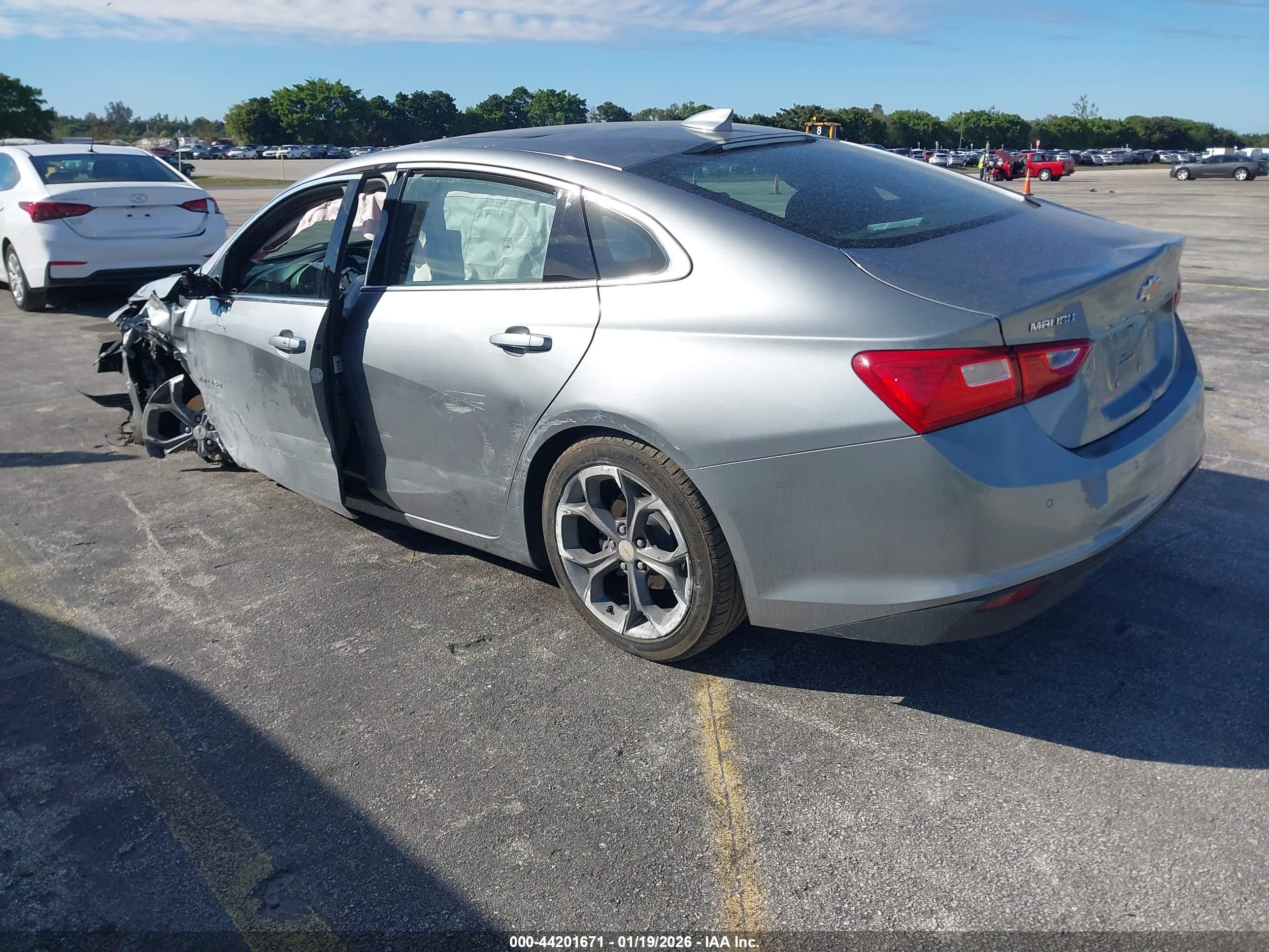 CHEVROLET MALIBU image 3