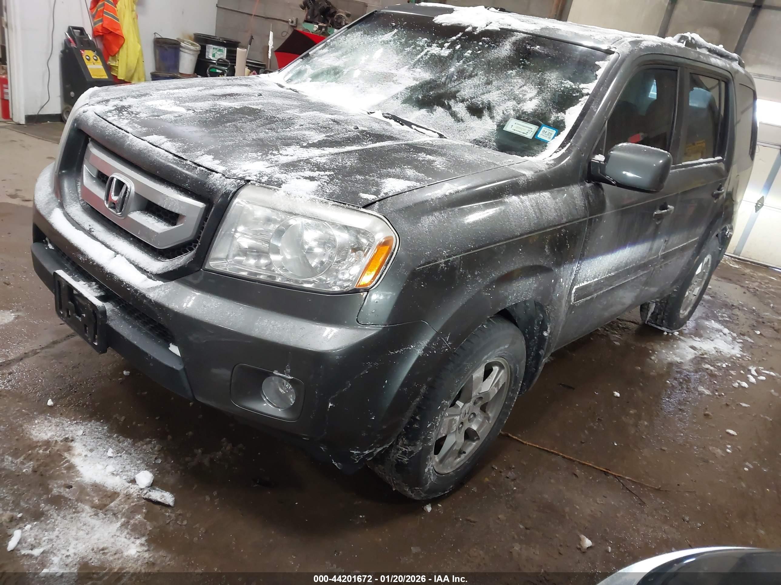 HONDA PILOT image 2