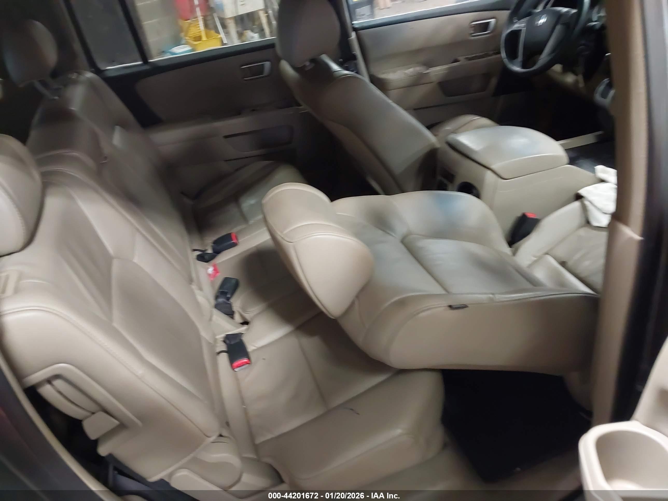 HONDA PILOT image 8