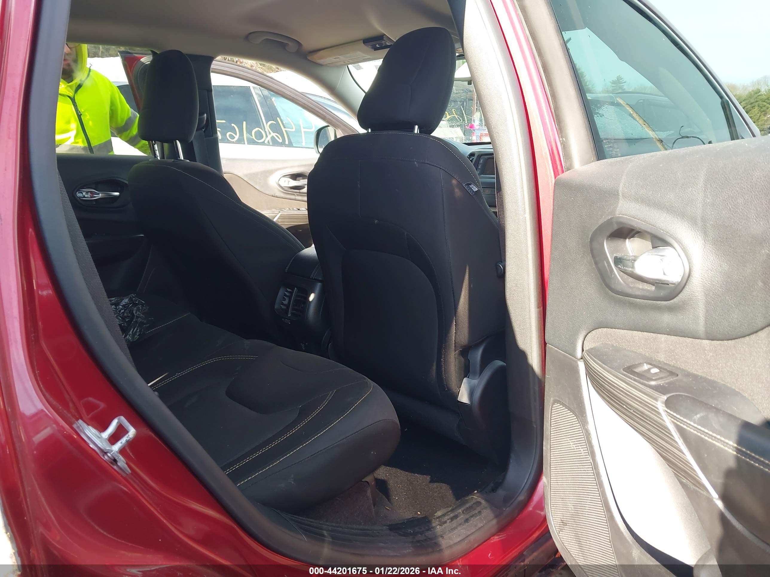 JEEP CHEROKEE image 8