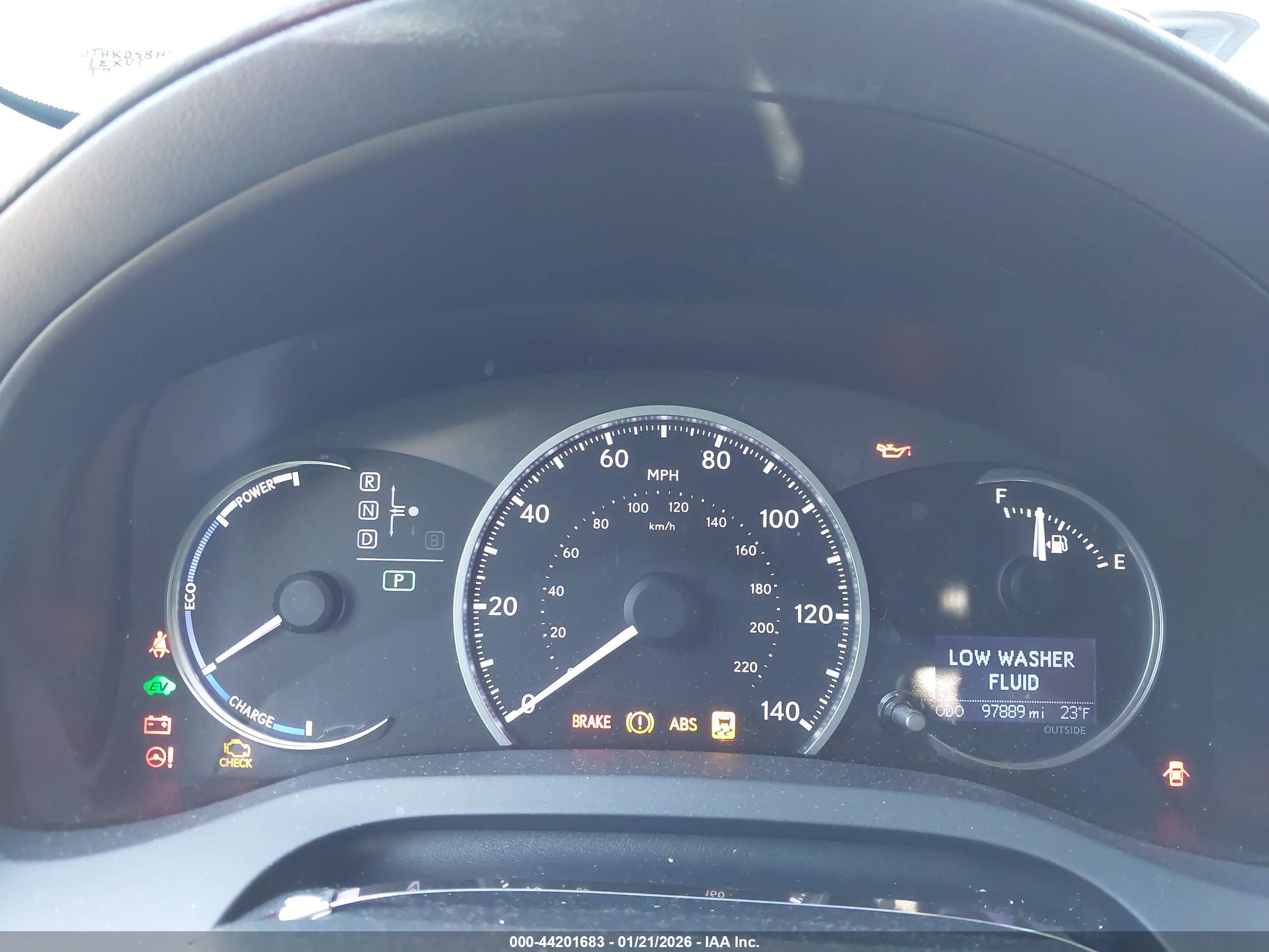 LEXUS CT image 7