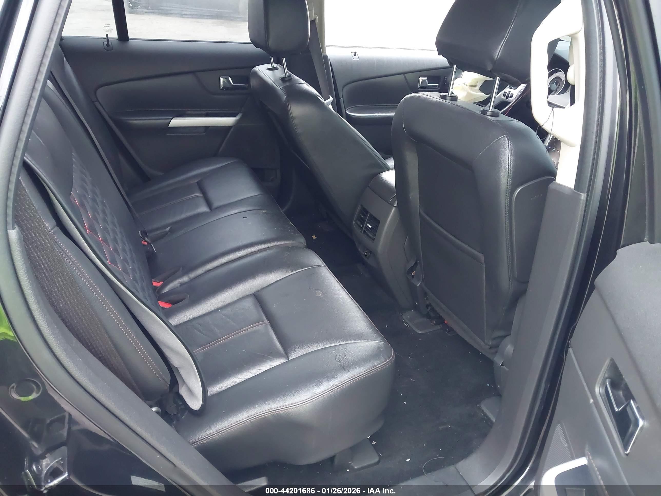 FORD EDGE image 8