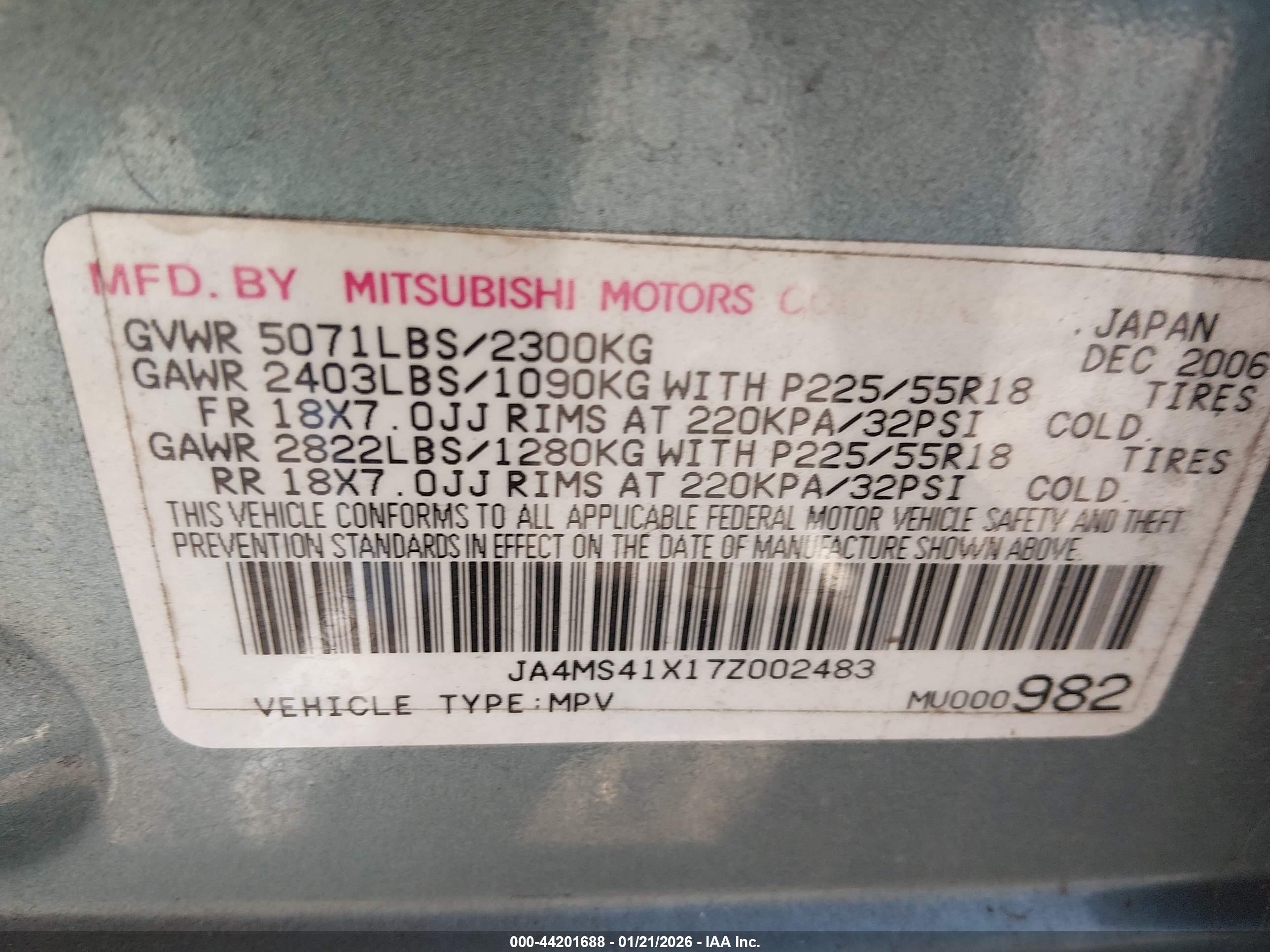 MITSUBISHI OUTLANDER image 9