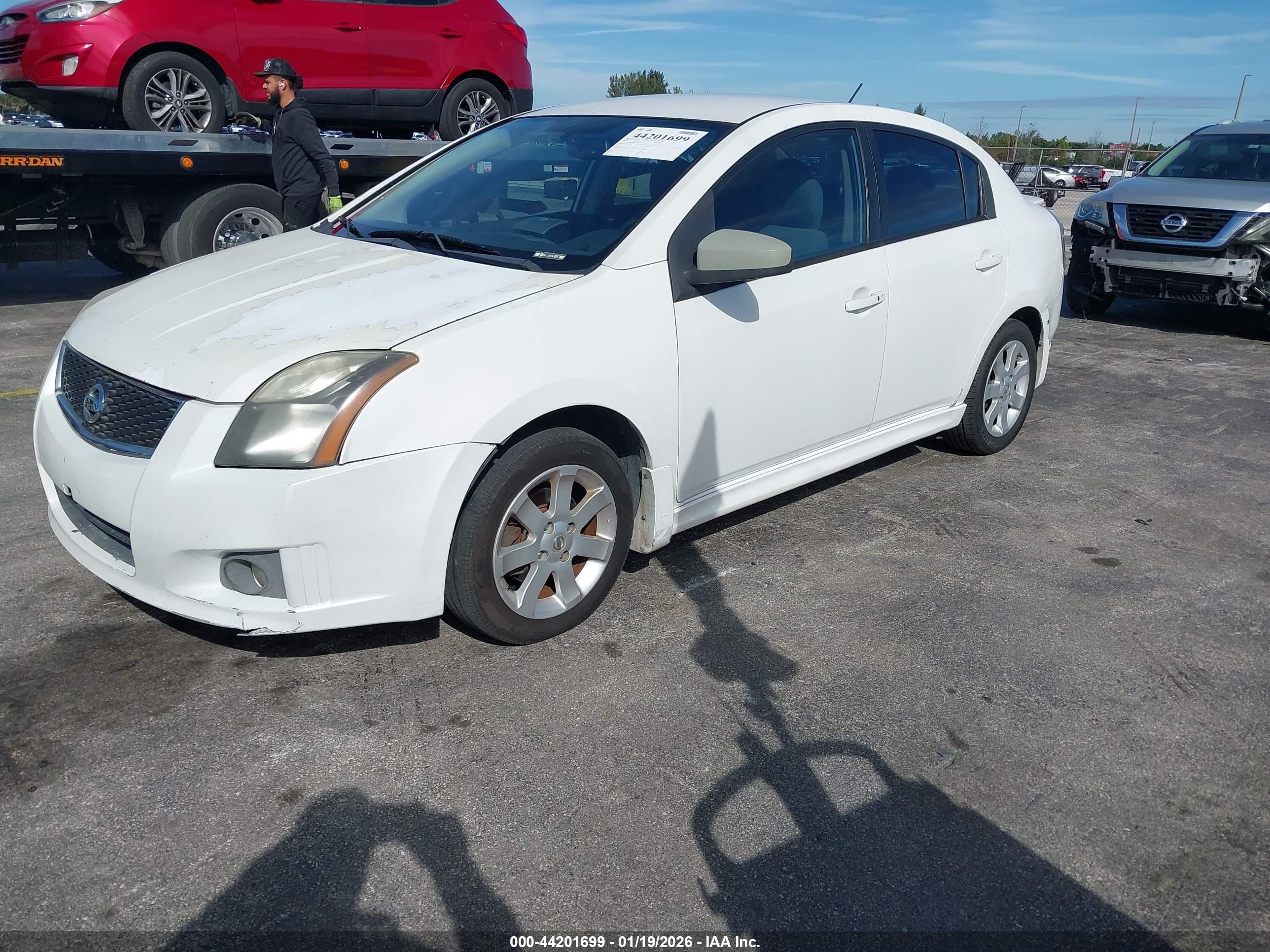 NISSAN SENTRA image 2