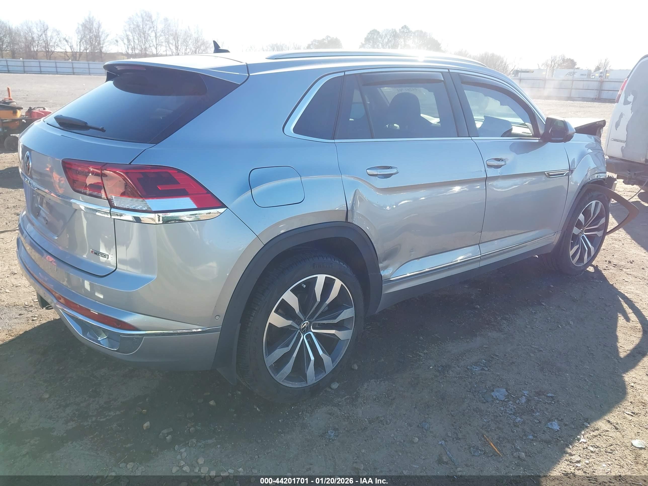 VOLKSWAGEN ATLAS image 4