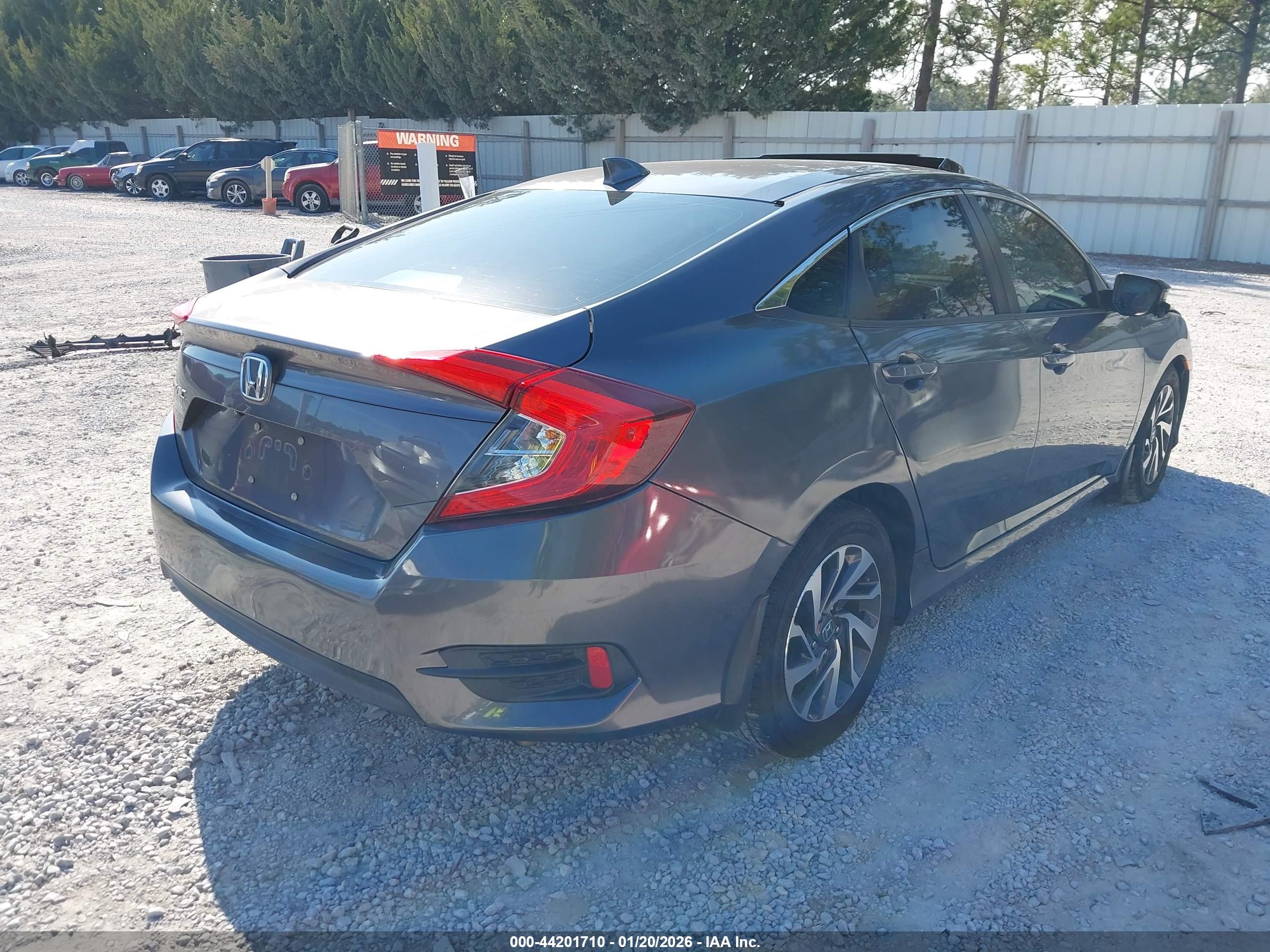 HONDA CIVIC image 4