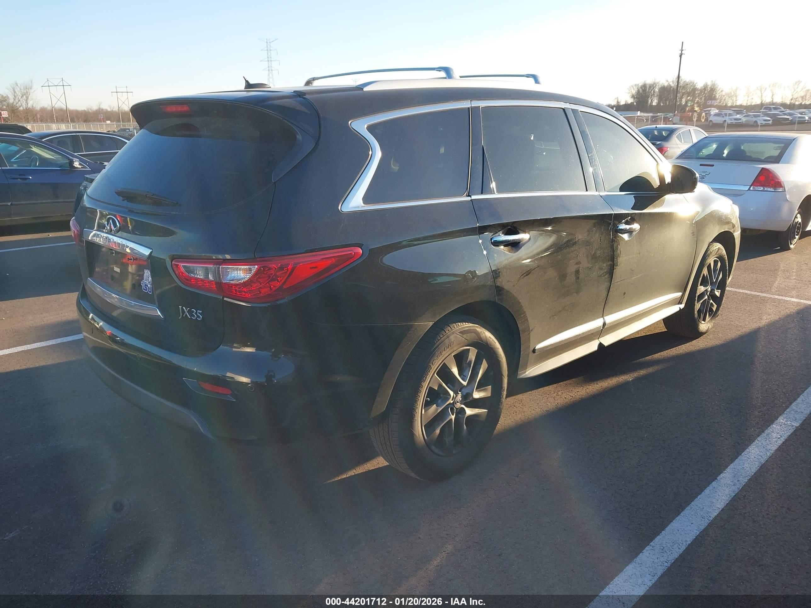 INFINITI JX35 image 4