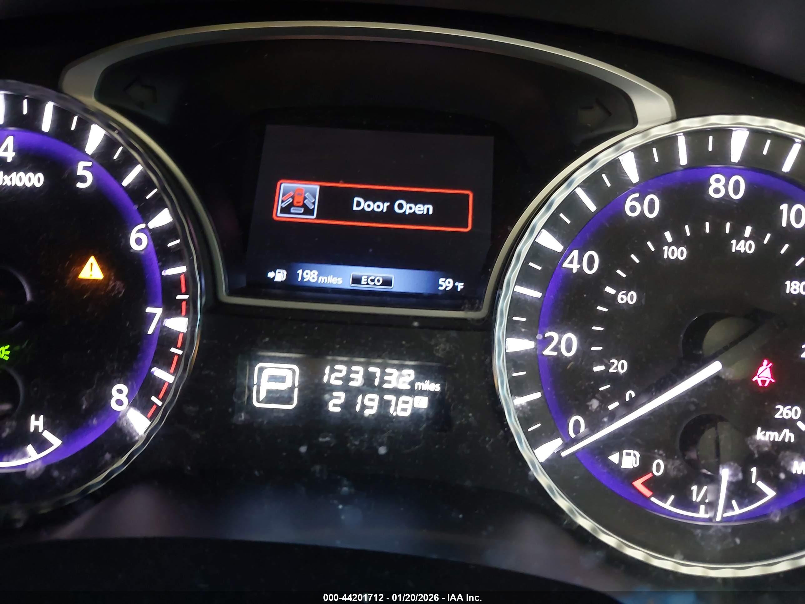 INFINITI JX35 image 7
