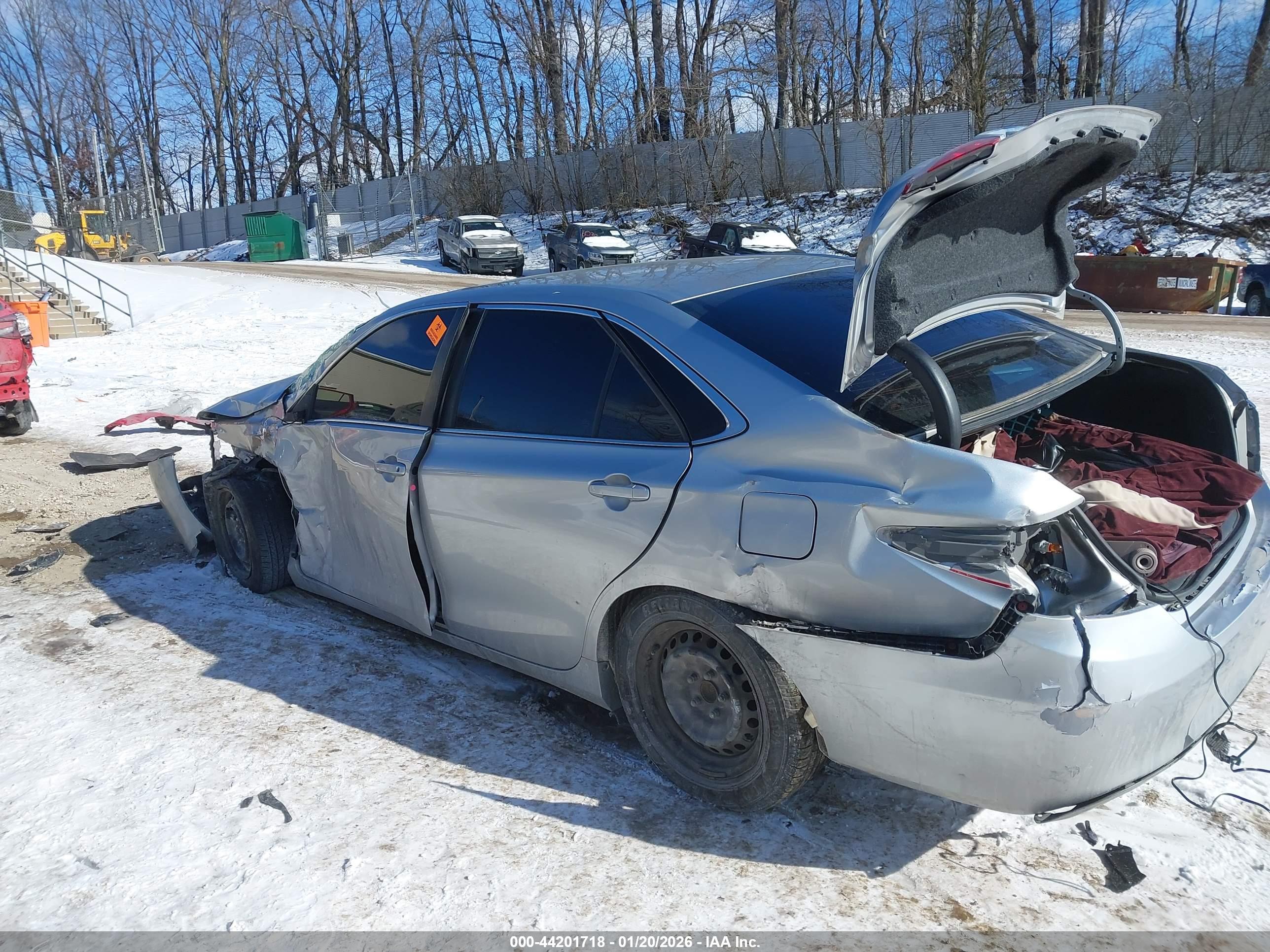 TOYOTA CAMRY image 6