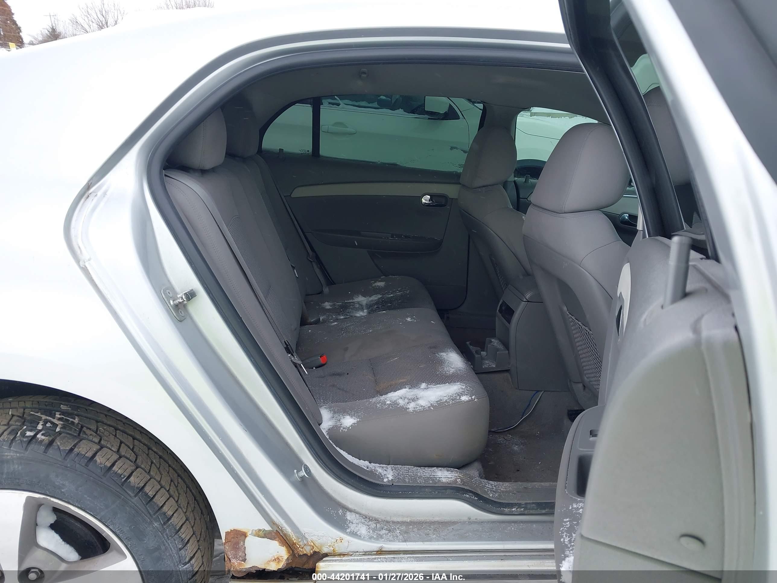 CHEVROLET MALIBU image 8
