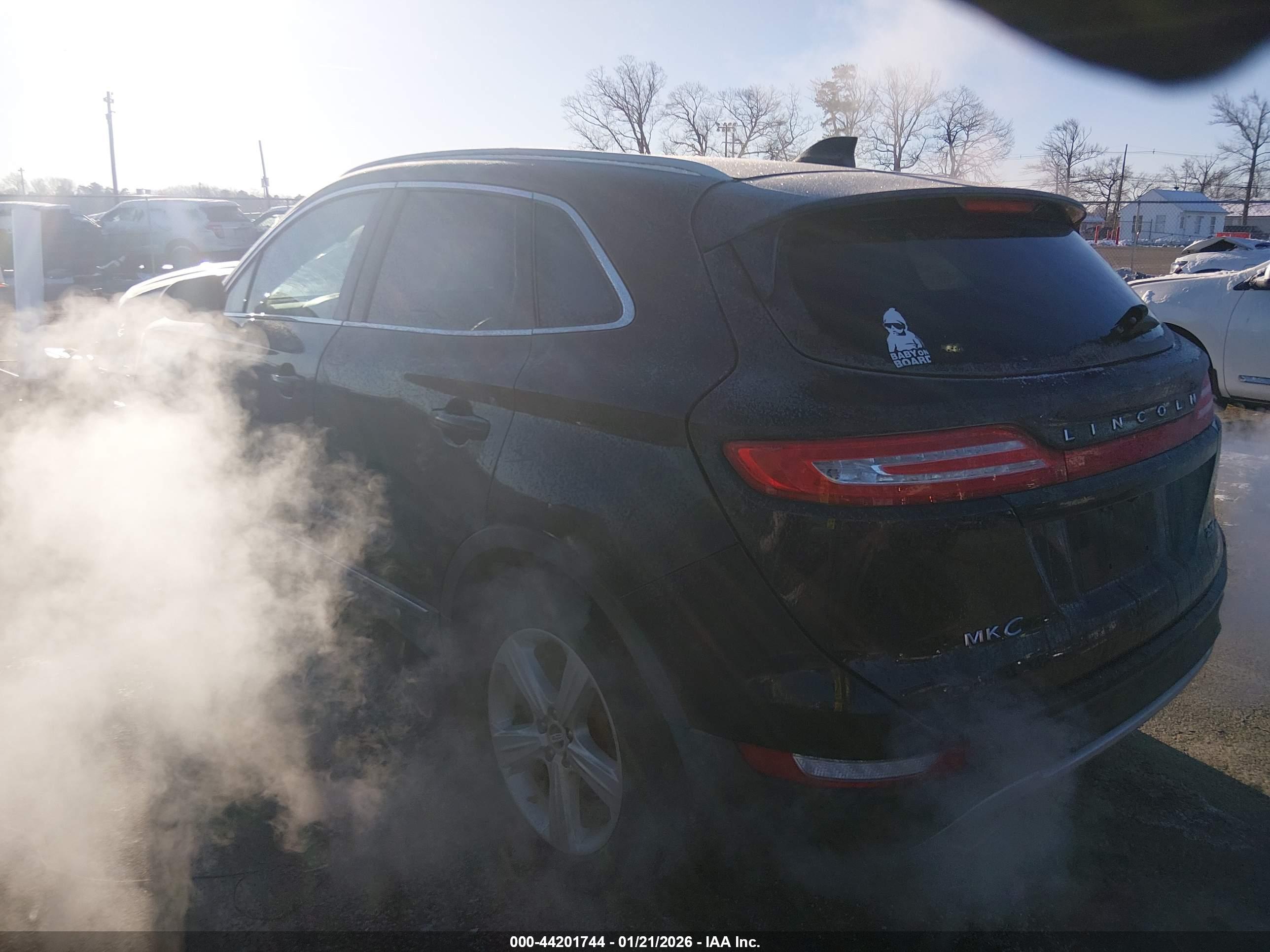 LINCOLN MKC image 3