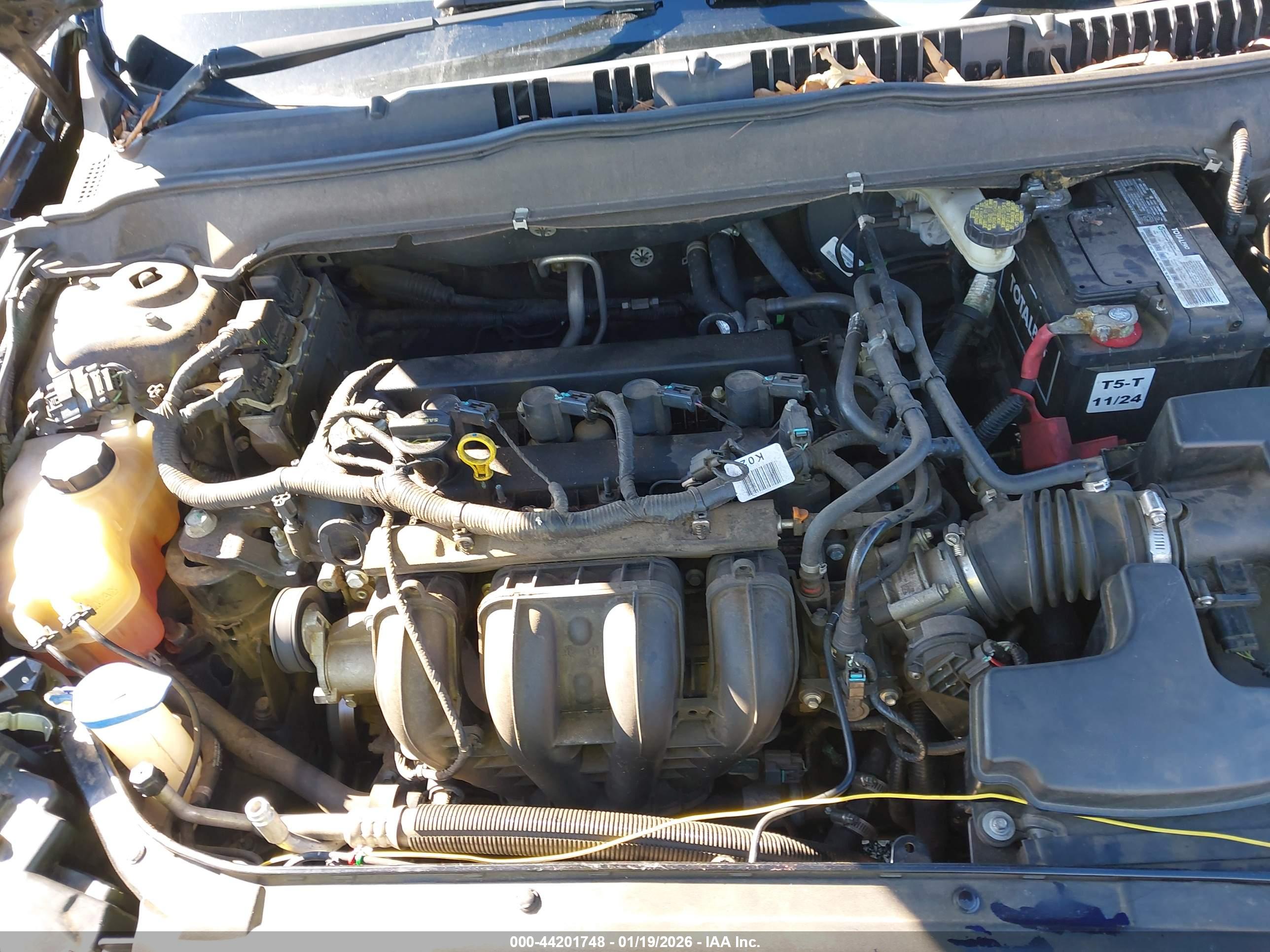 FORD FUSION image 10