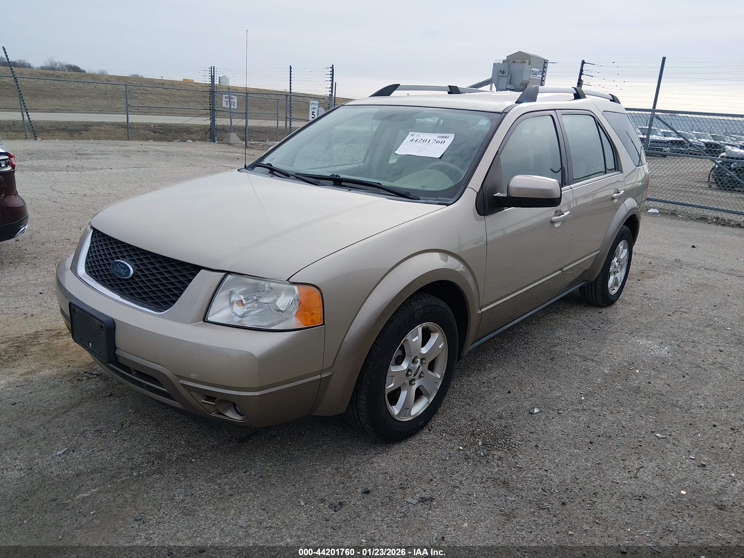 FORD FREESTYLE image 2