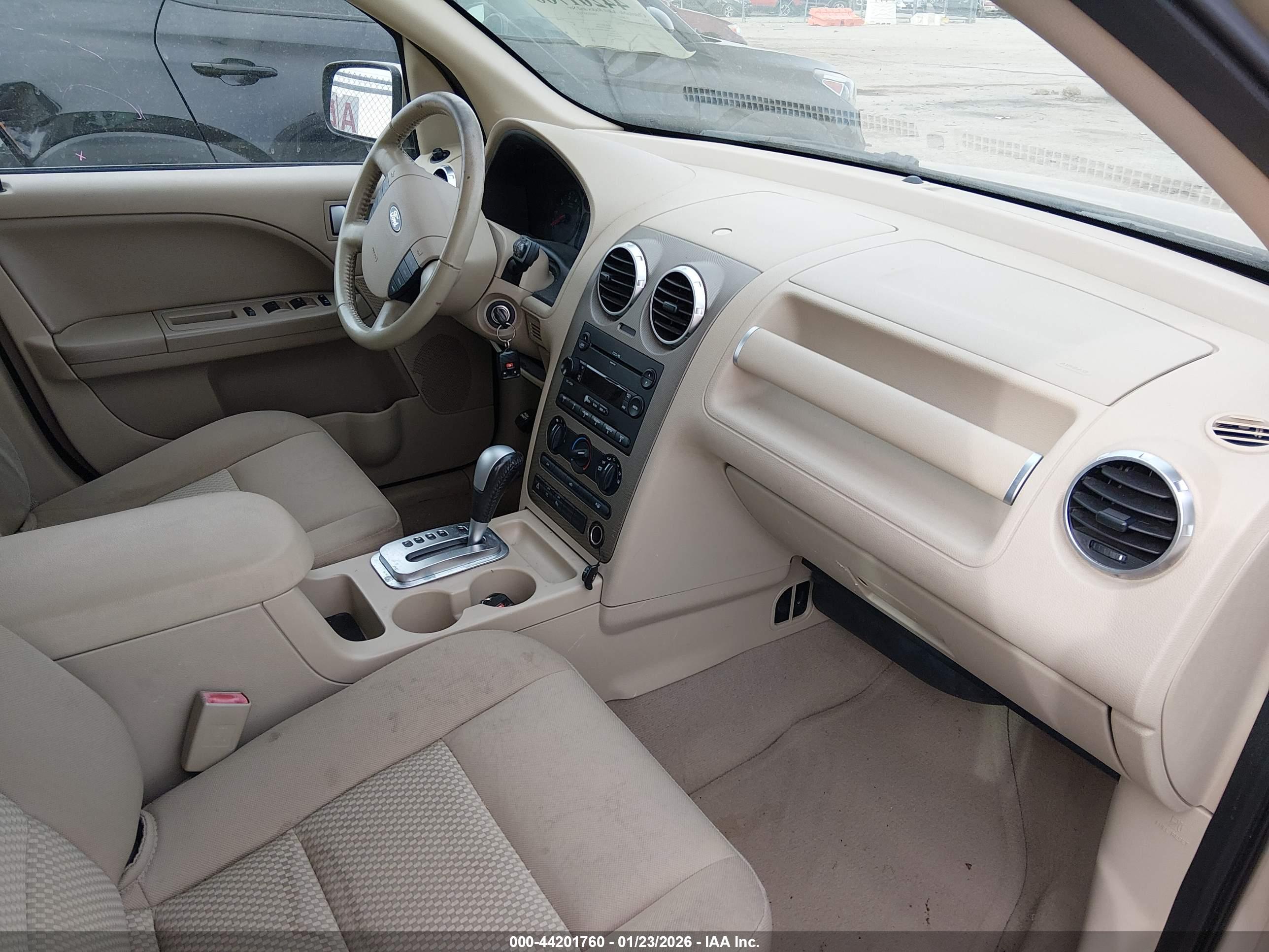 FORD FREESTYLE image 5