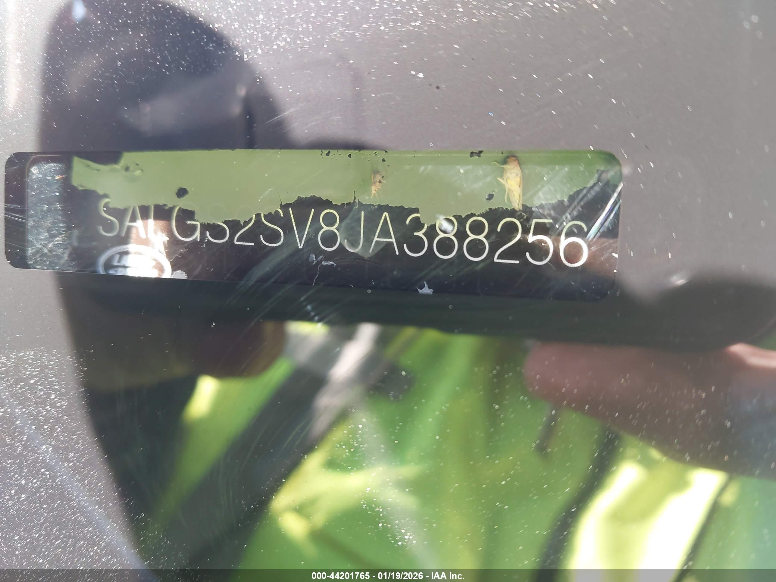 LAND ROVER image 9