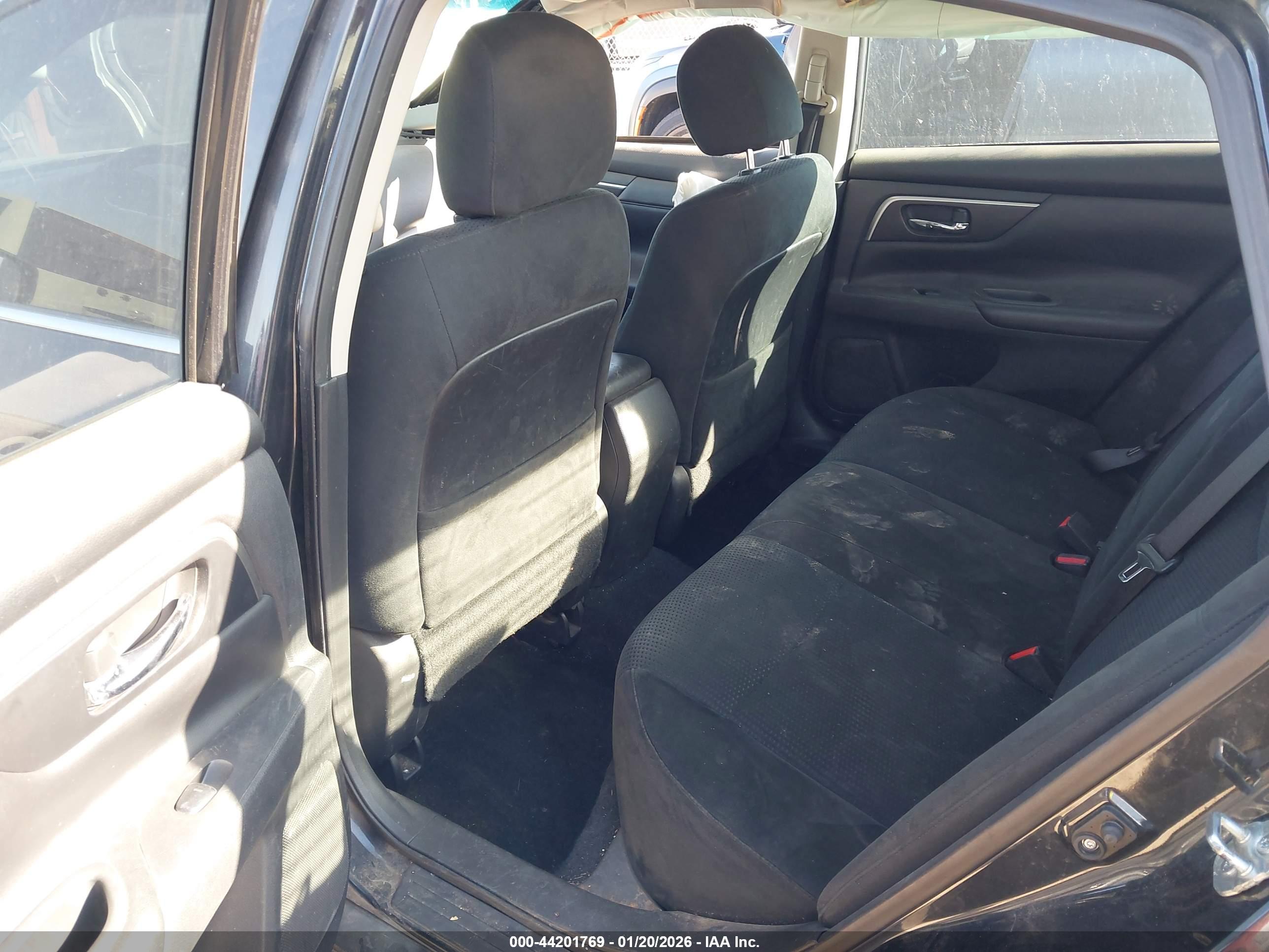 NISSAN ALTIMA image 8
