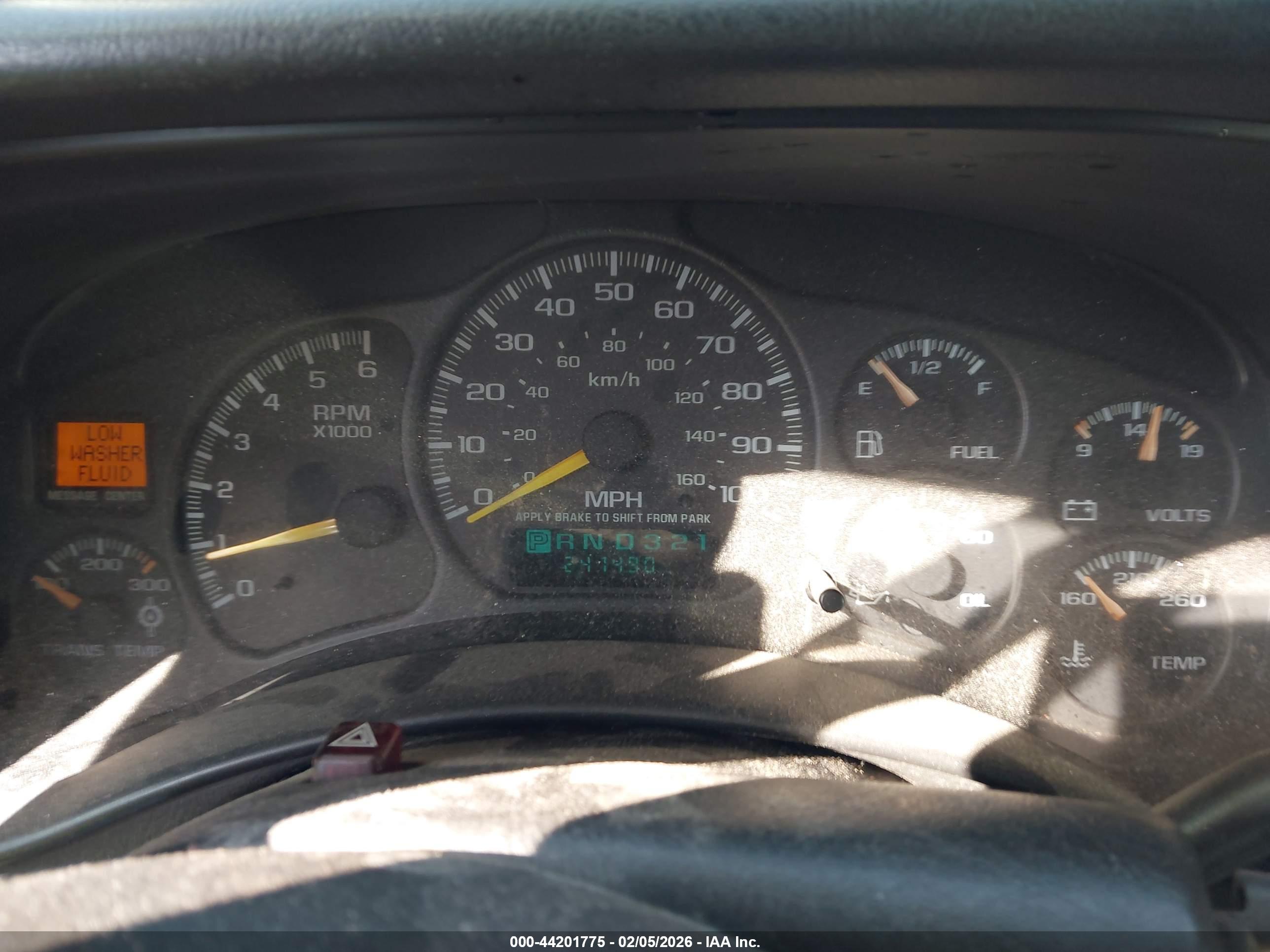 CHEVROLET SILVERADO image 7