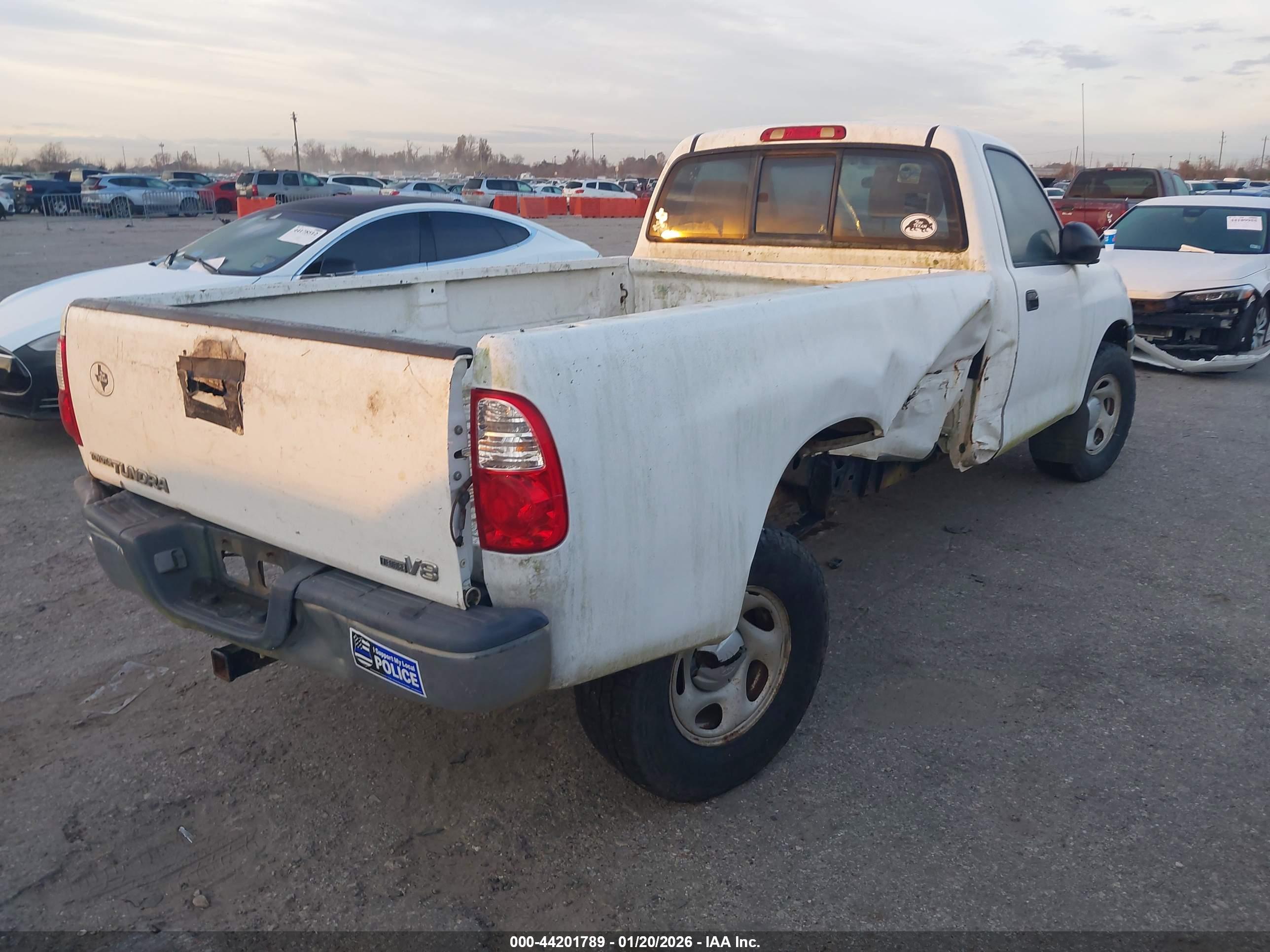 TOYOTA TUNDRA image 4