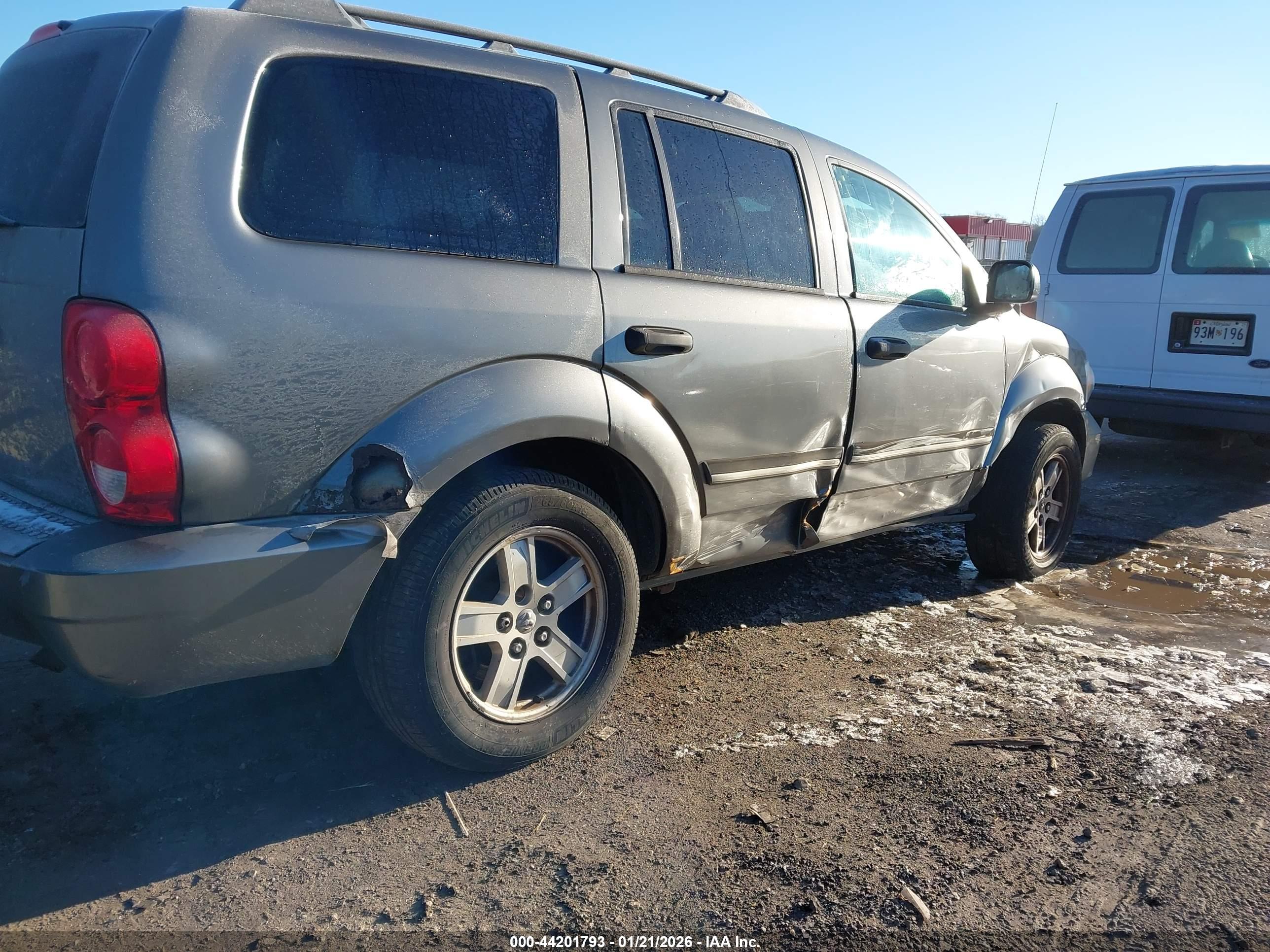 DODGE DURANGO image 6