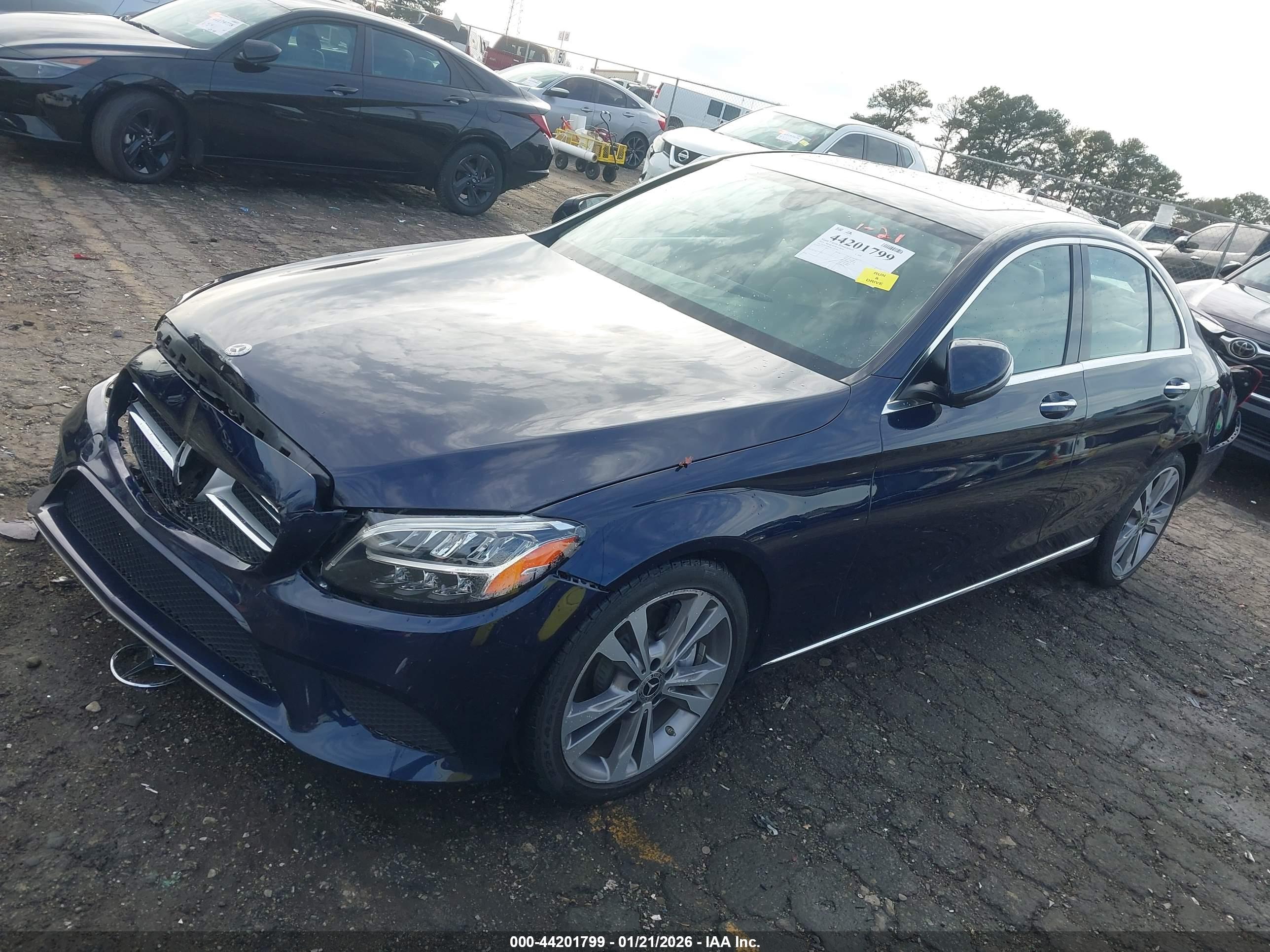 MERCEDES-BENZ C image 2