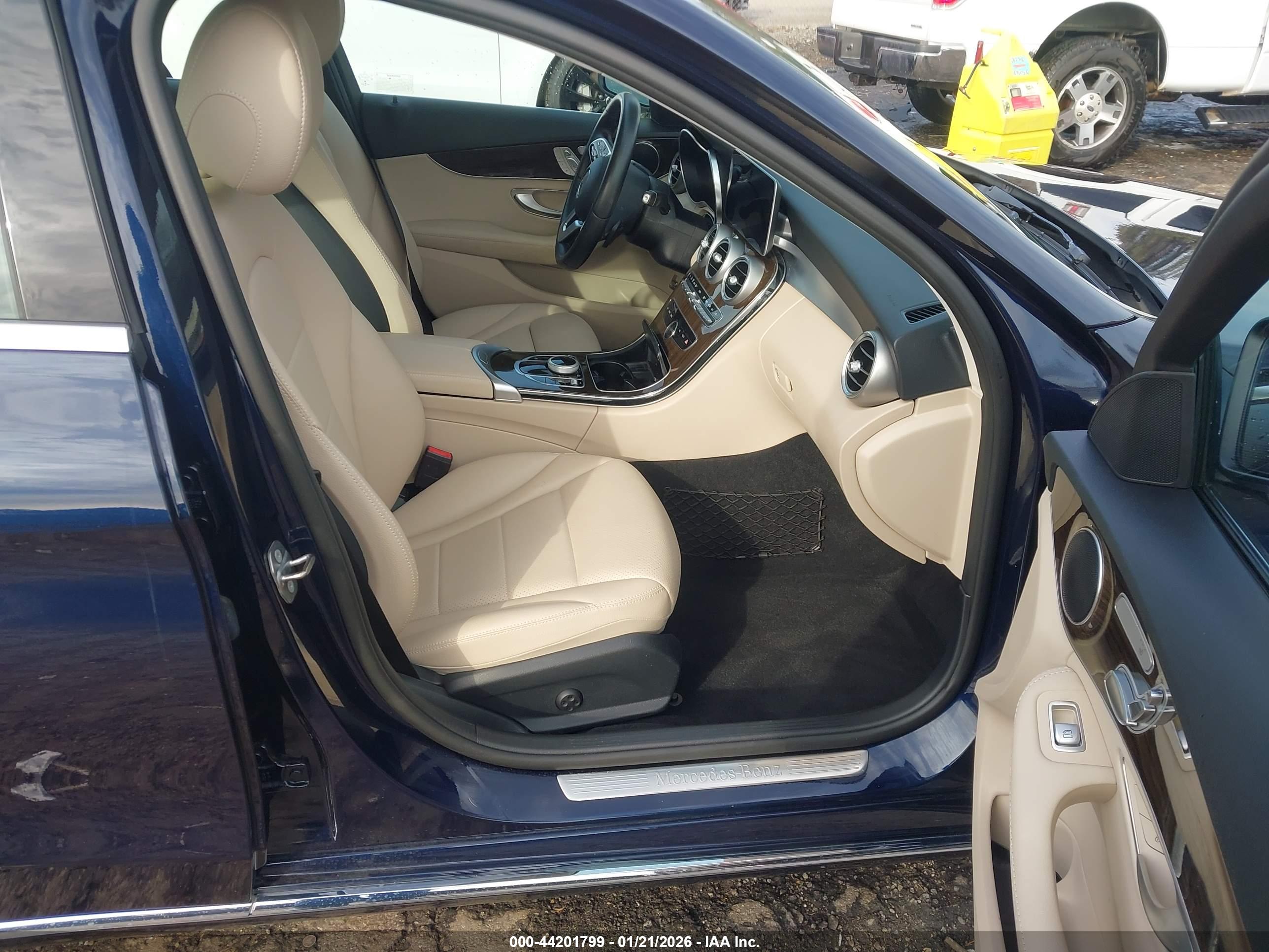 MERCEDES-BENZ C image 5