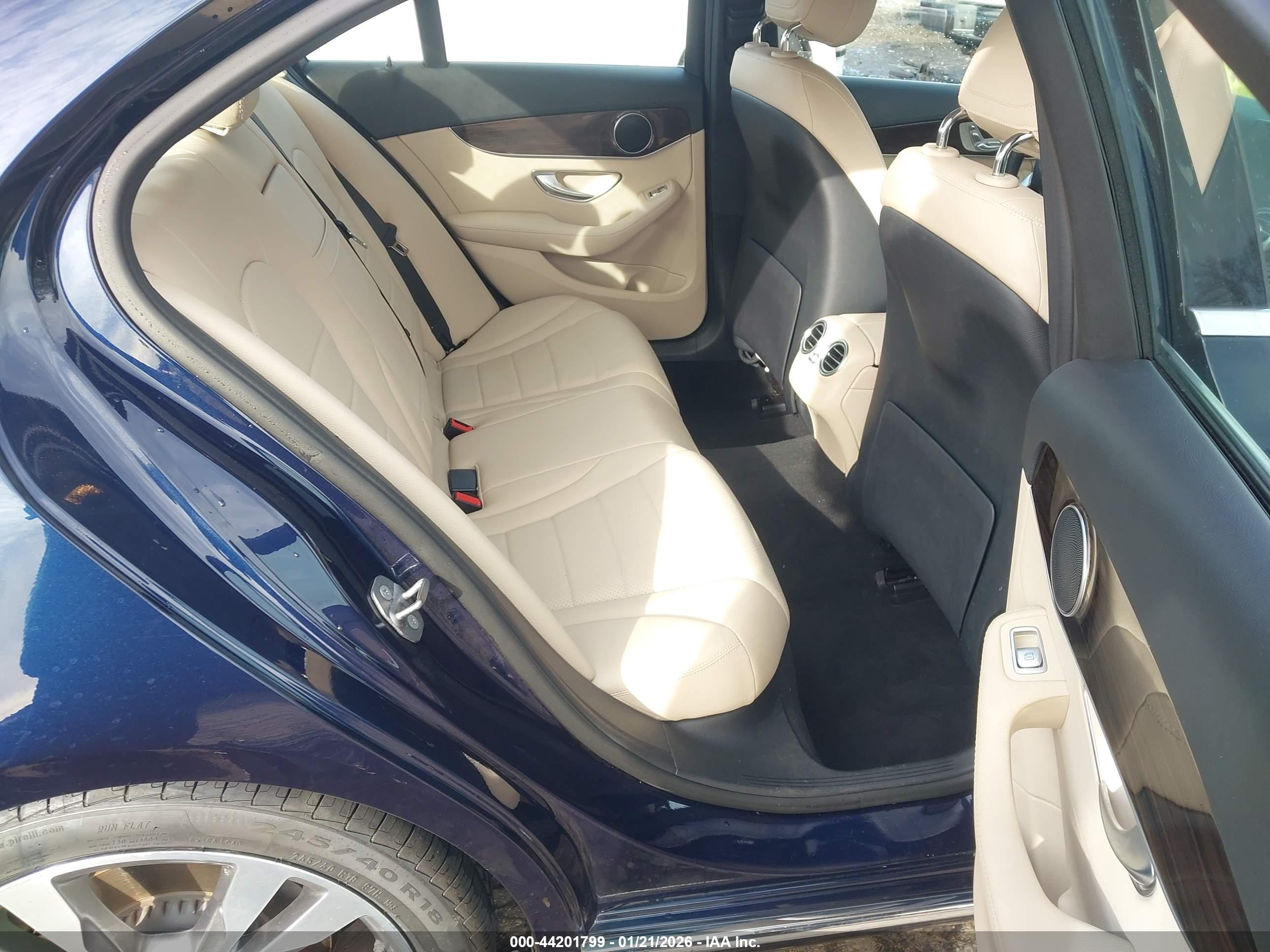 MERCEDES-BENZ C image 8