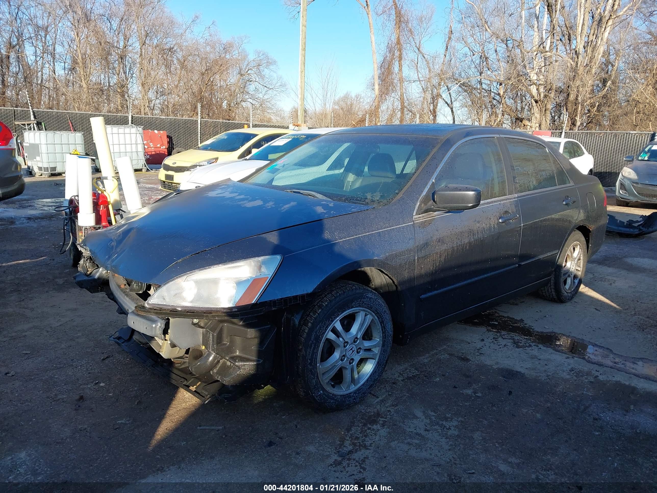 HONDA ACCORD image 2