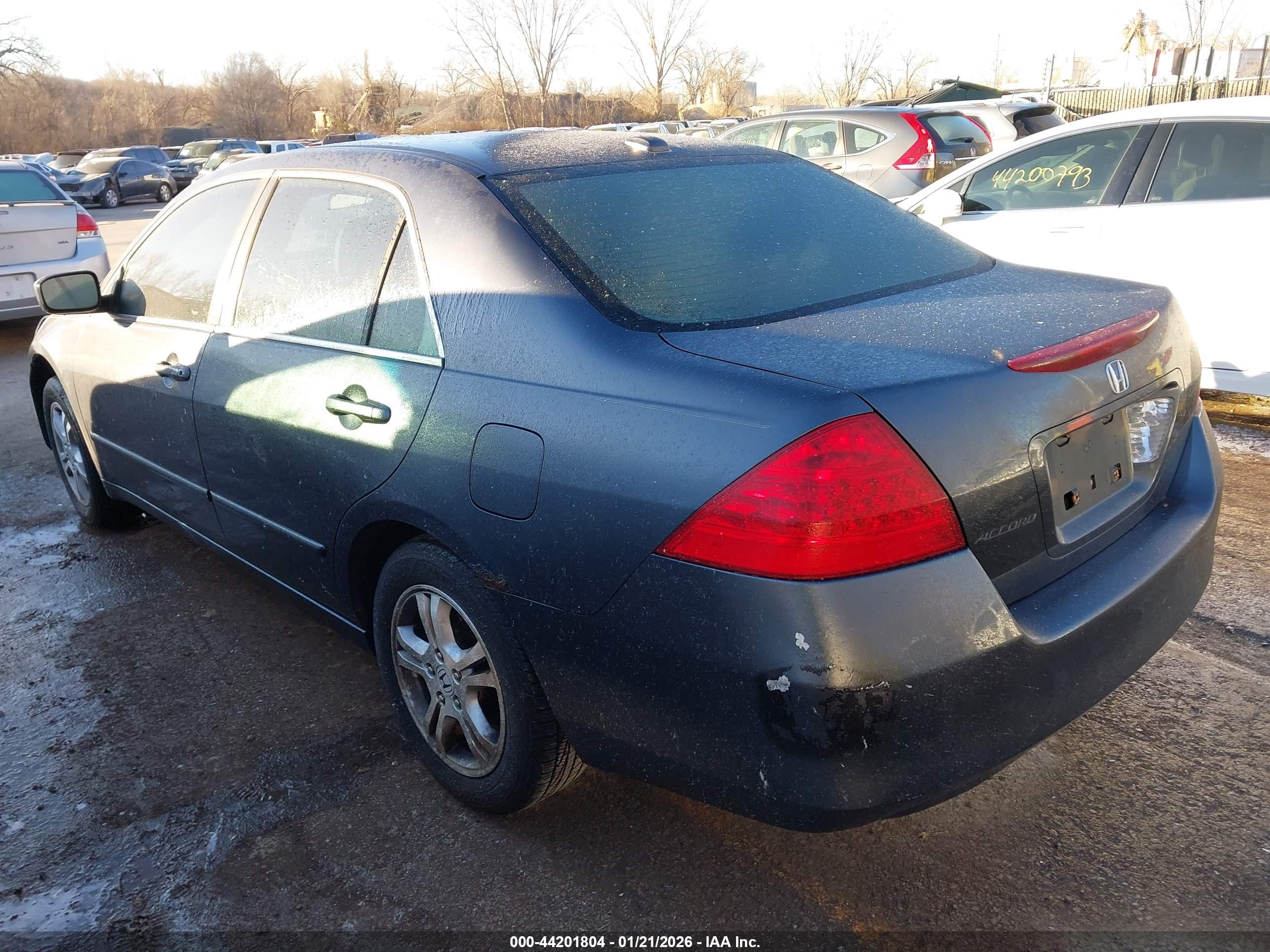 HONDA ACCORD image 3