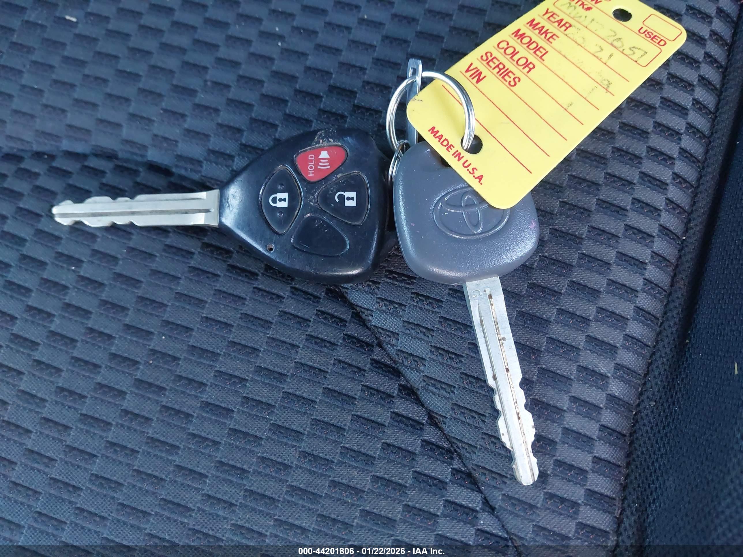 TOYOTA RAV4 image 11