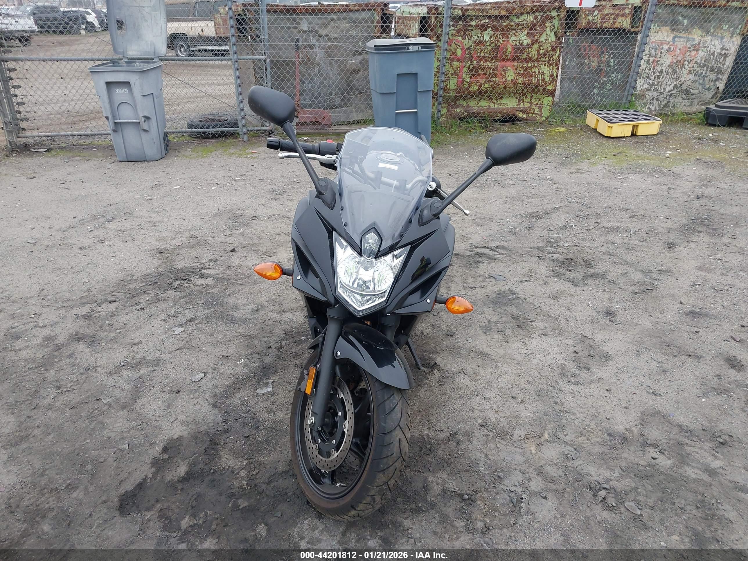 YAMAHA FZ6 image 5