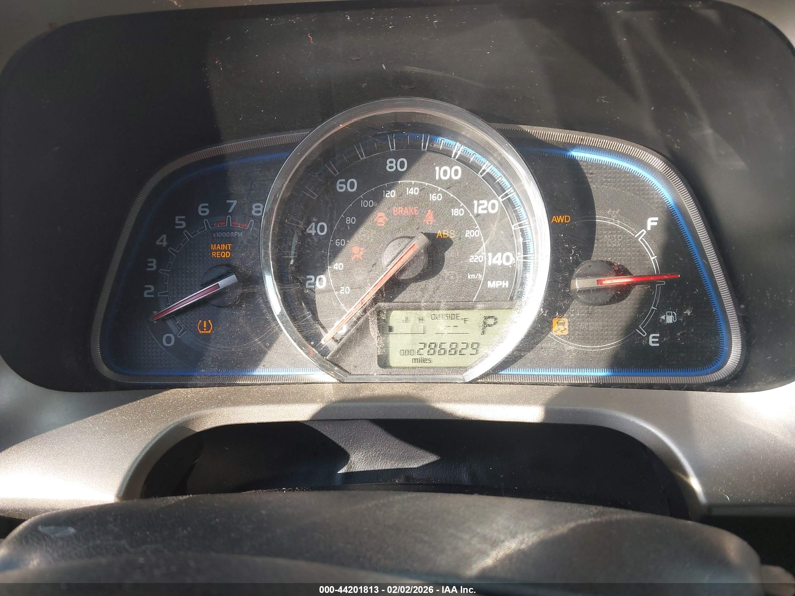 TOYOTA RAV4 image 7