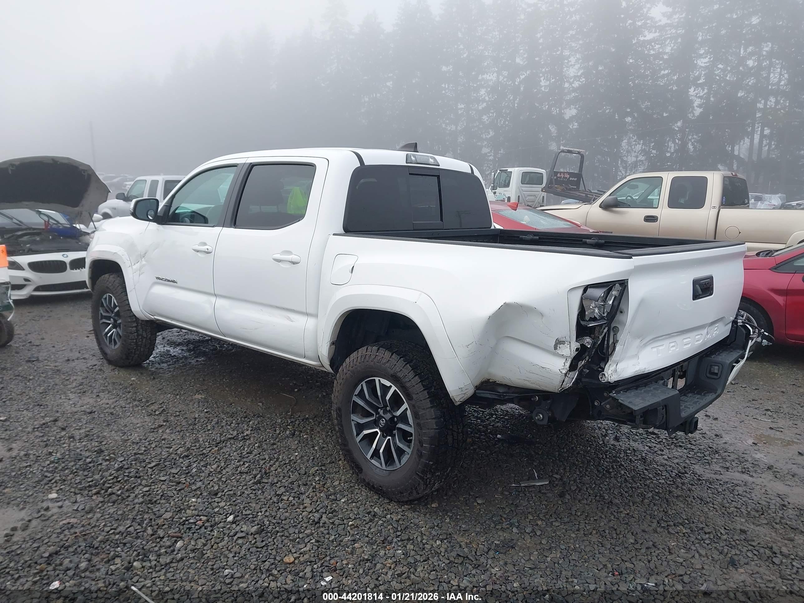 TOYOTA TACOMA image 3
