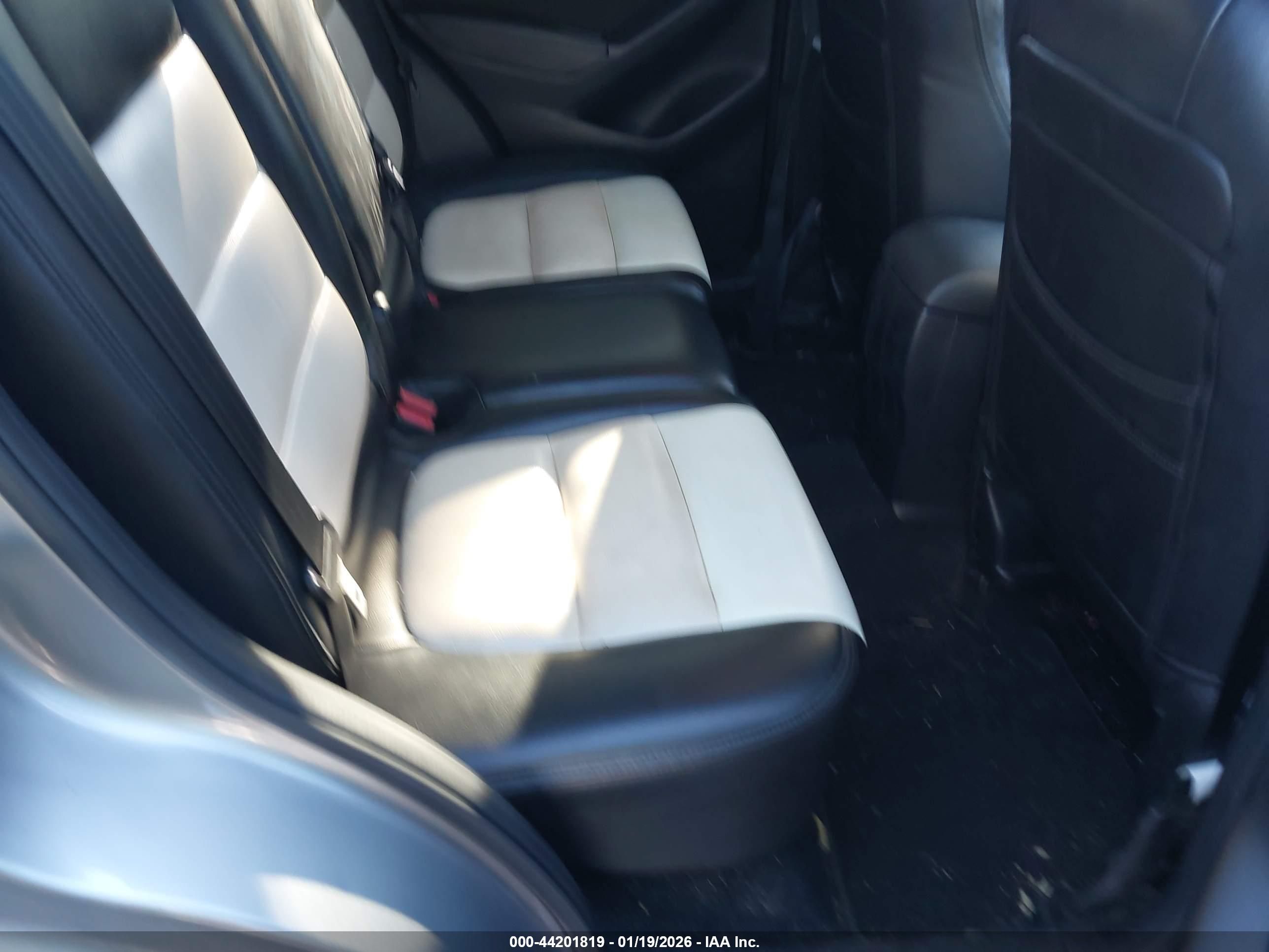 MAZDA CX-5 image 8