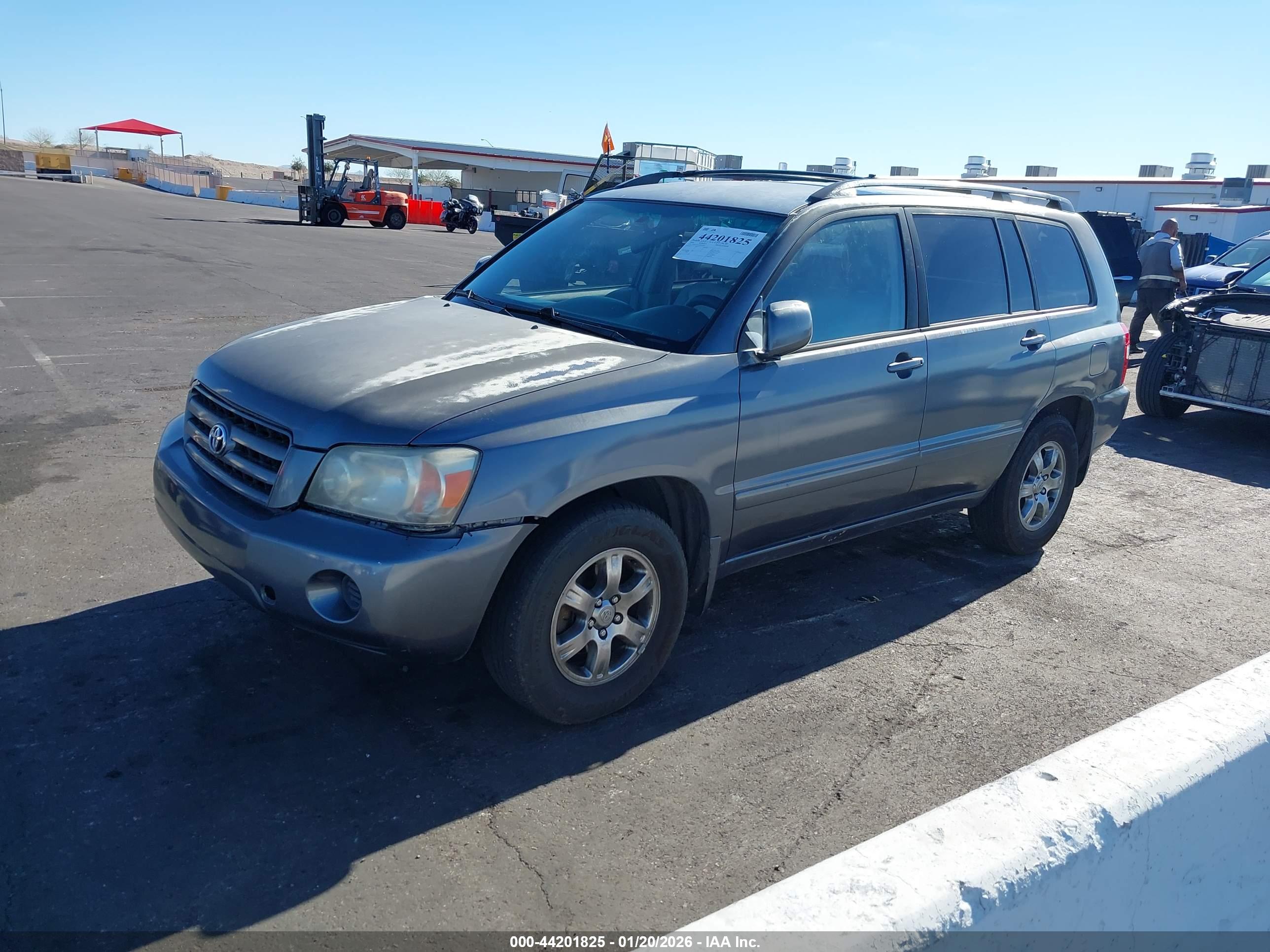 TOYOTA HIGHLANDER image 2
